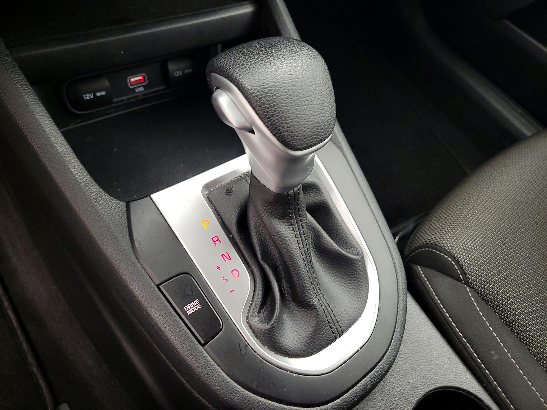 Thumbnail: 2023 Kia Forte - 17