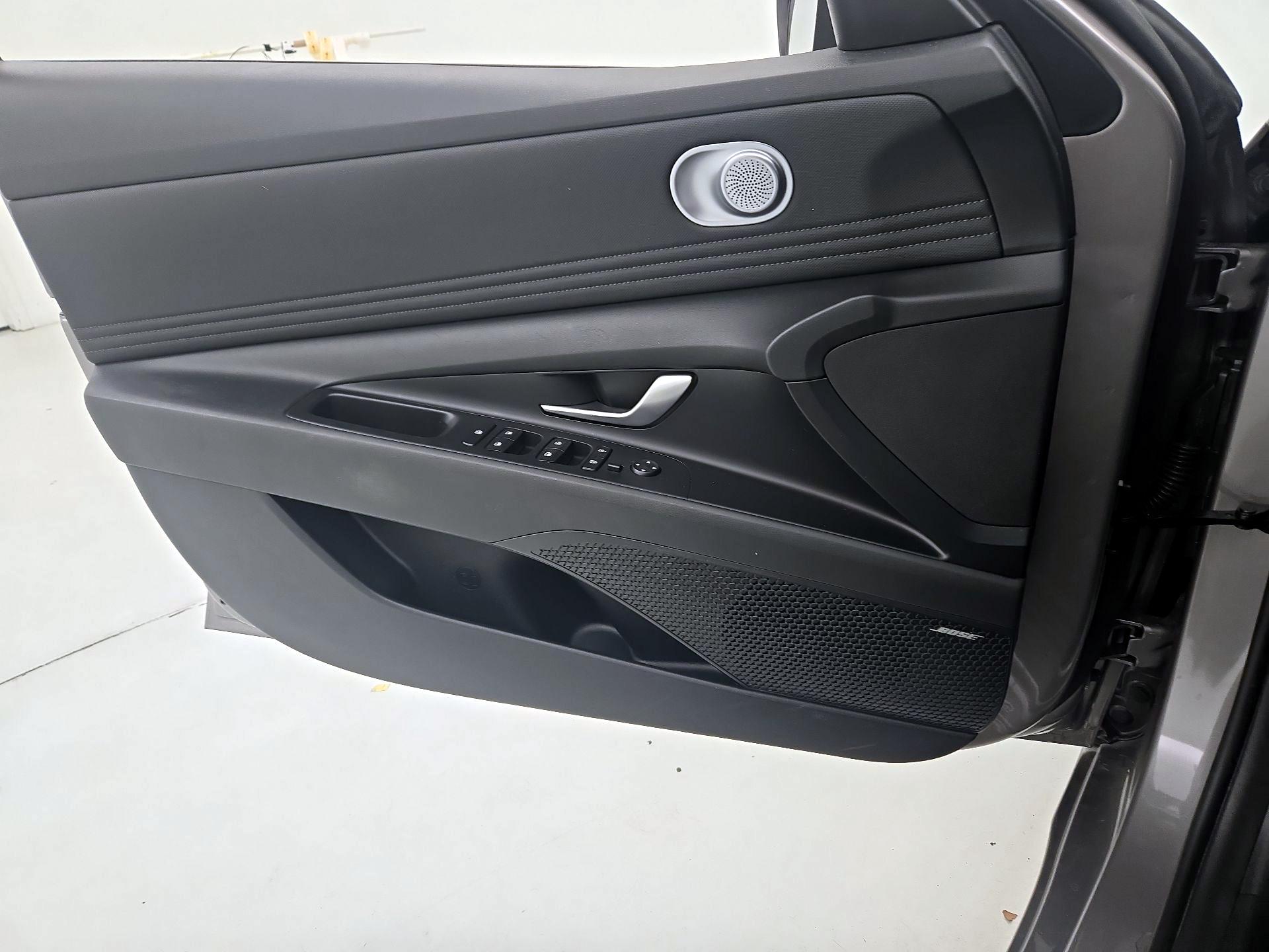 Thumbnail: 2023 Hyundai Elantra - 12