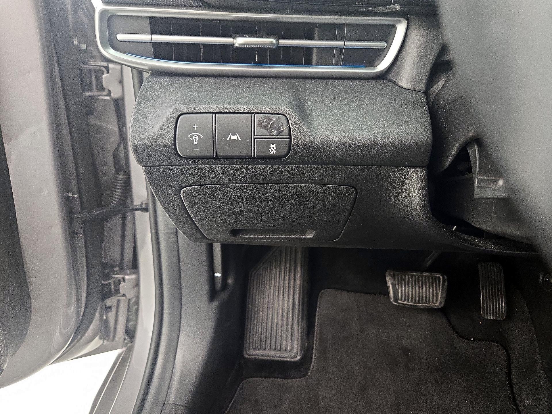 Thumbnail: 2023 Hyundai Elantra - 13