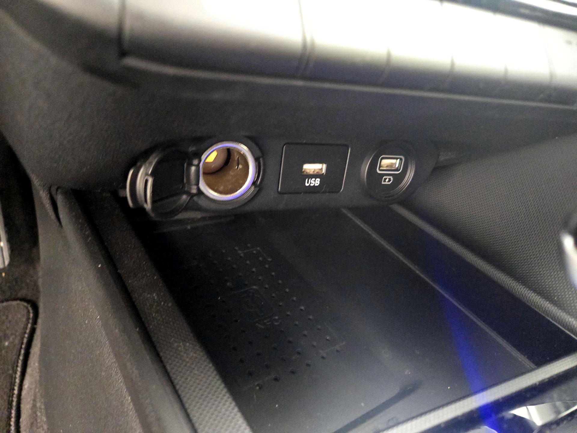 Thumbnail: 2023 Hyundai Elantra - 19