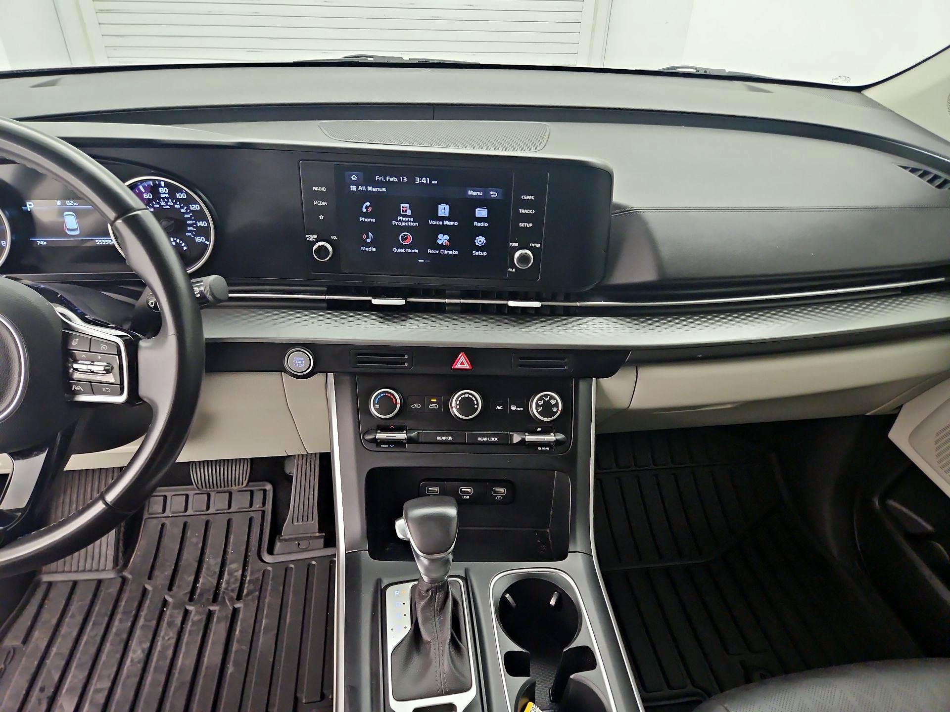 Thumbnail: 2023 Kia Carnival - 9