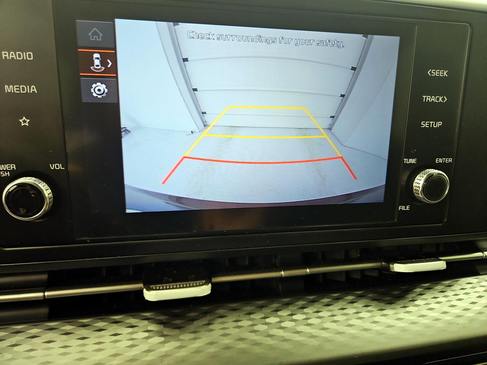 Thumbnail: 2023 Kia Carnival - 14