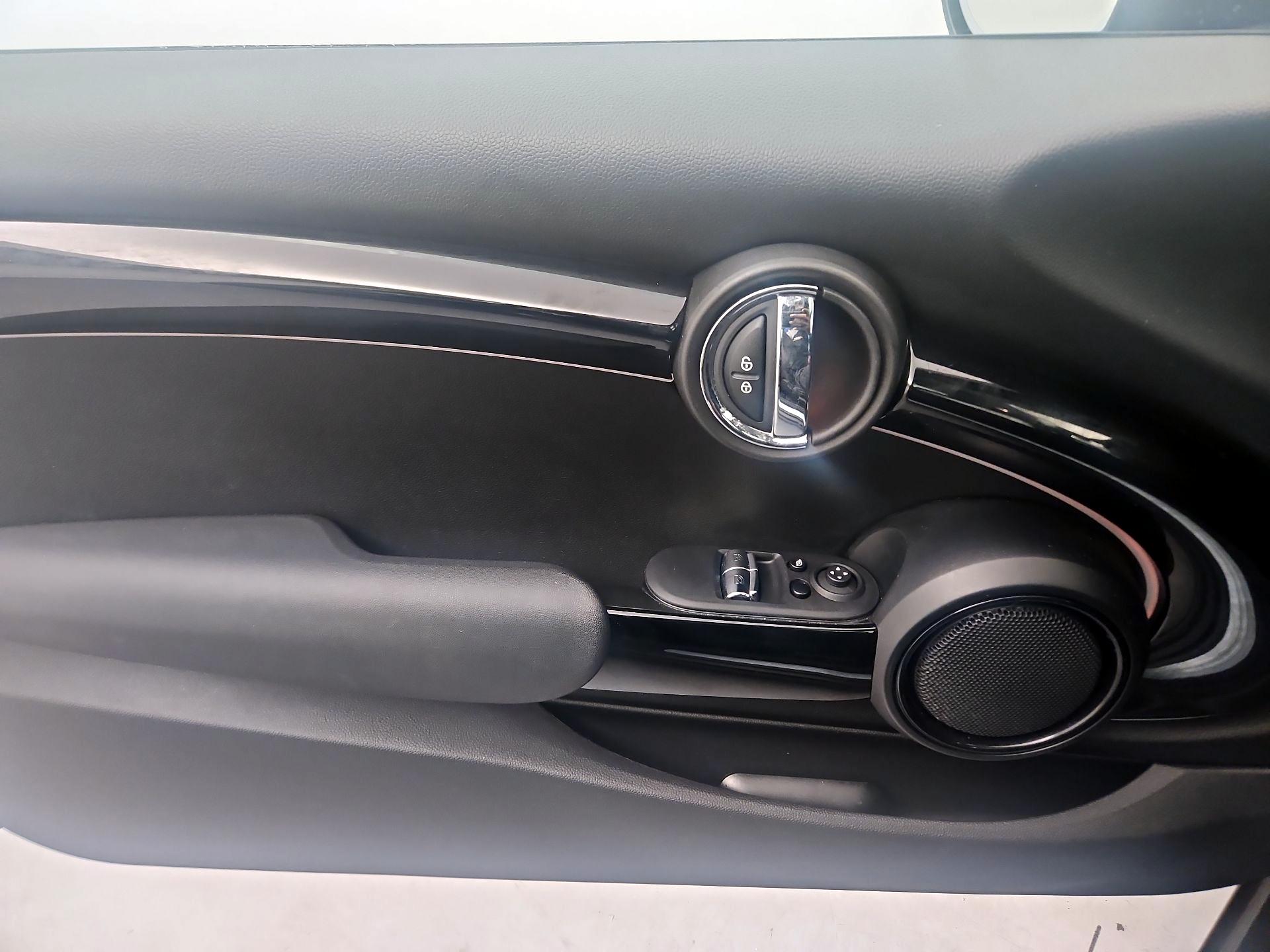 Thumbnail: 2023 MINI Cooper Hardtop - 12