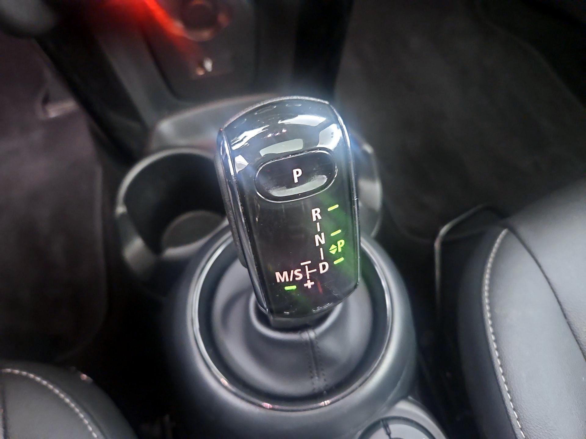 Thumbnail: 2023 MINI Cooper Hardtop - 17