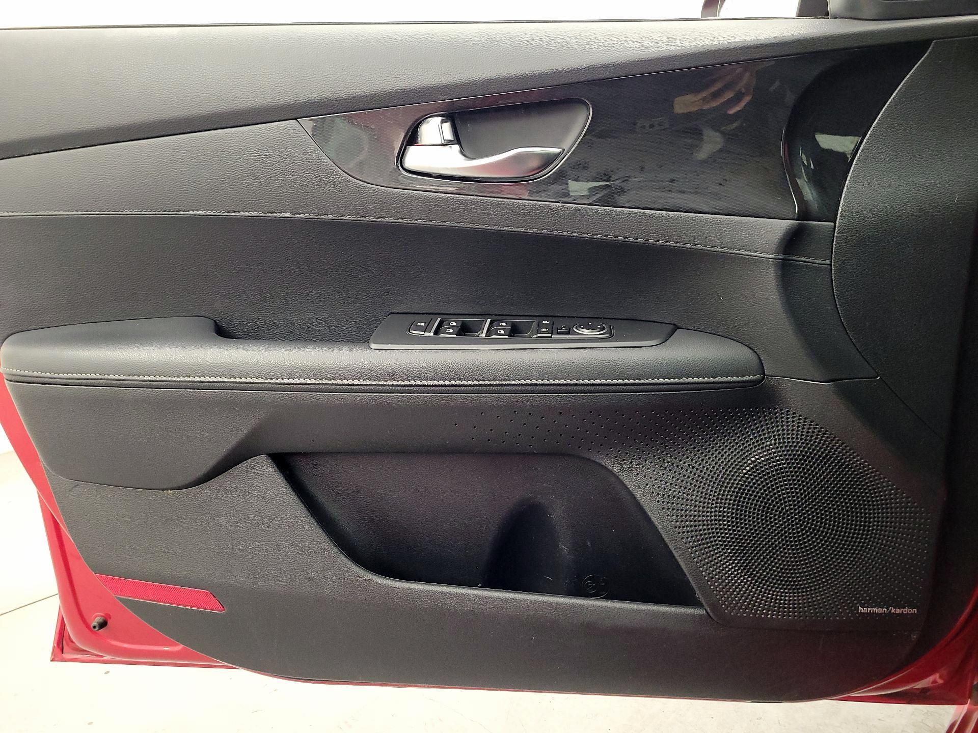 Thumbnail: 2024 Kia Forte - 12