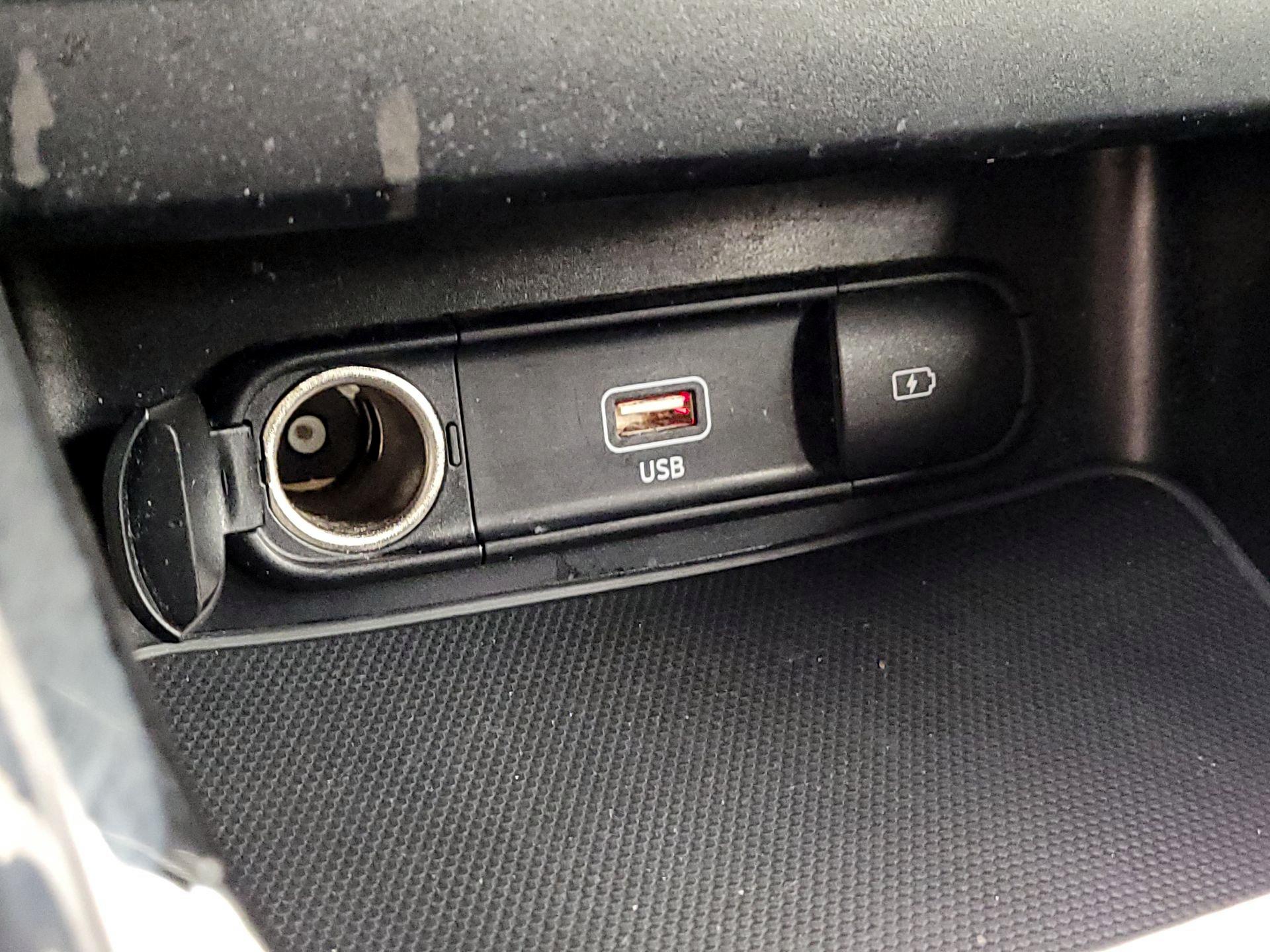 Thumbnail: 2024 Kia Forte - 18