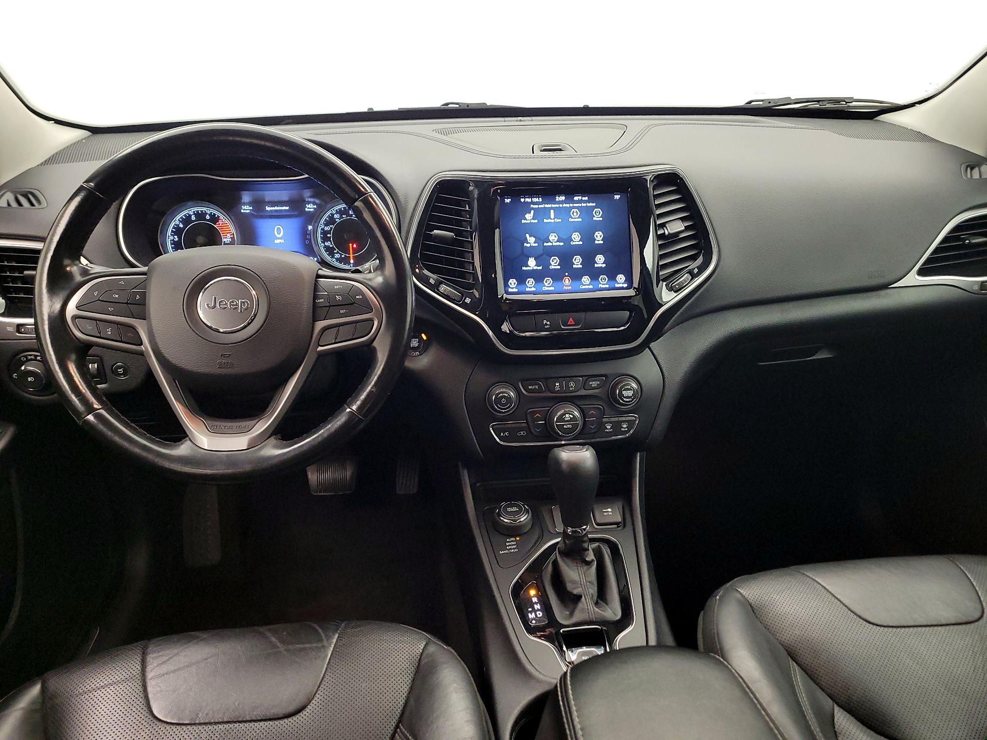 Thumbnail: 2020 Jeep Cherokee - 9