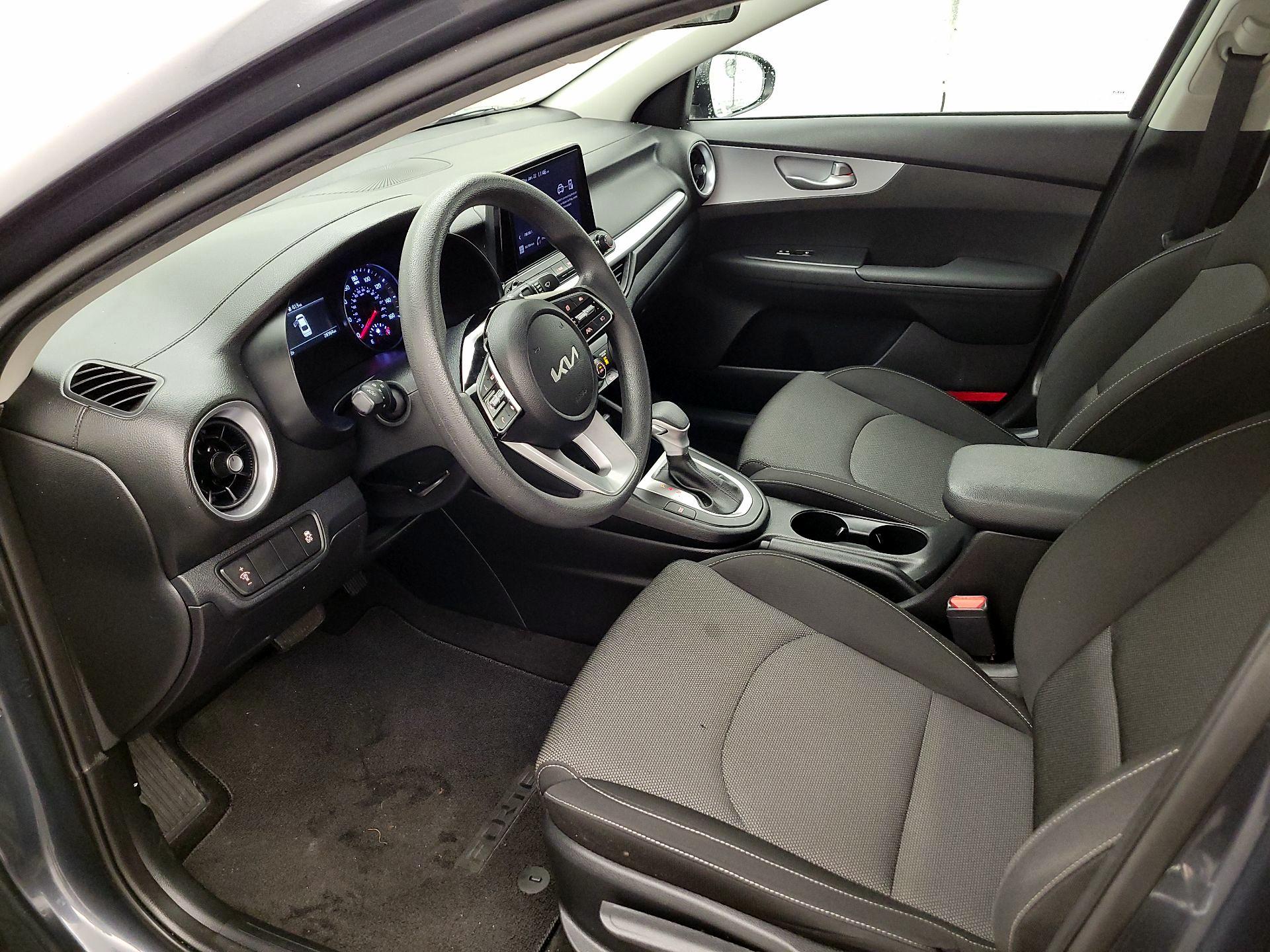 Thumbnail: 2023 Kia Forte - 11