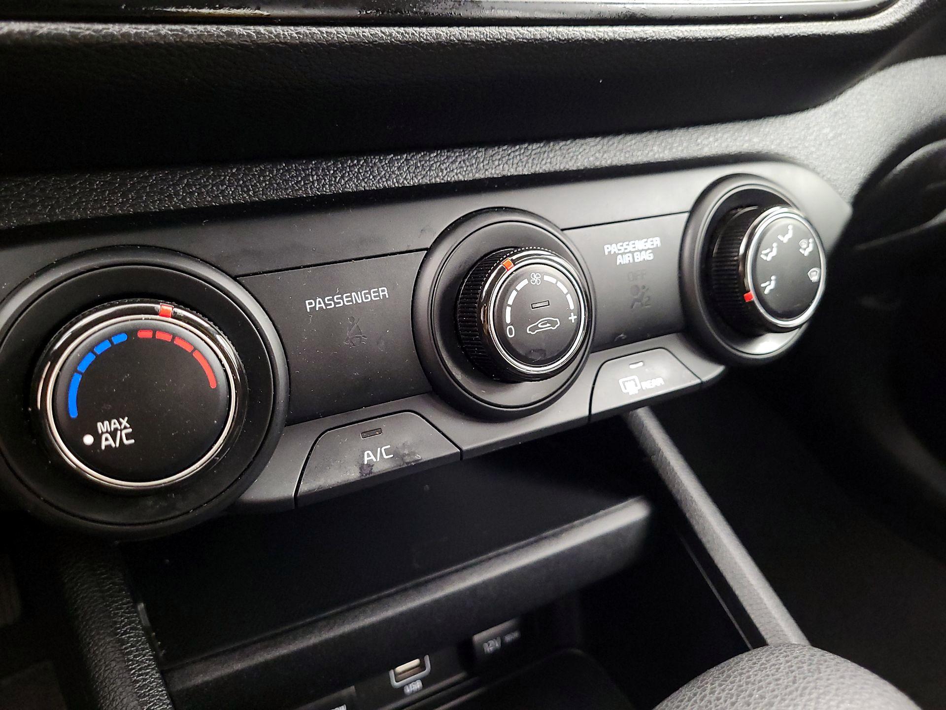 Thumbnail: 2023 Kia Forte - 14