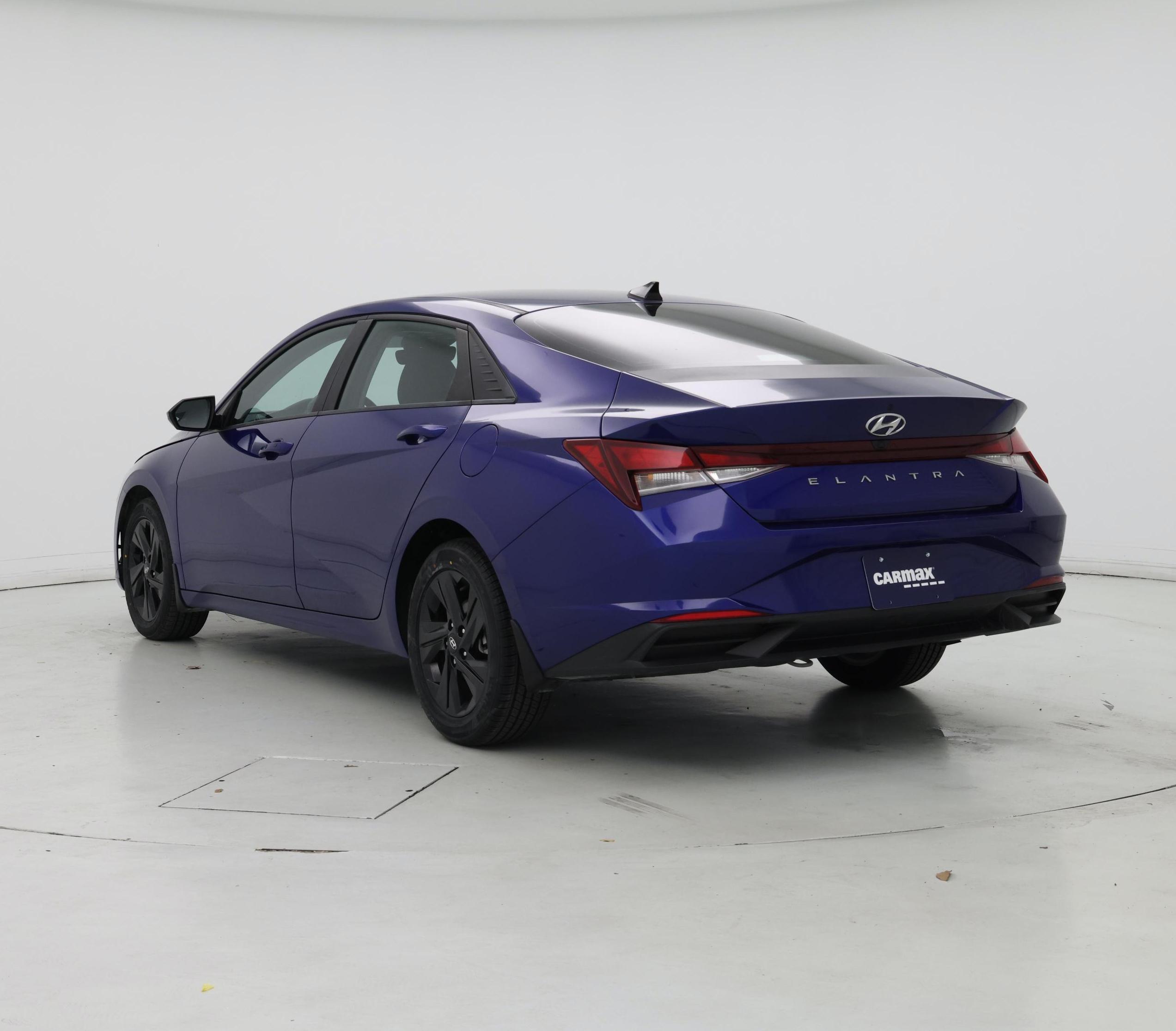 Thumbnail: 2022 Hyundai Elantra - 2