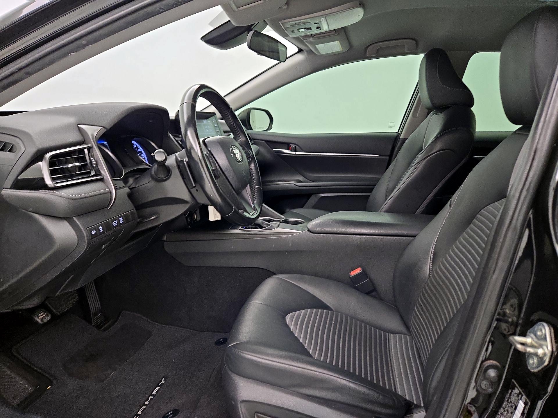 Thumbnail: 2021 Toyota Camry - 11