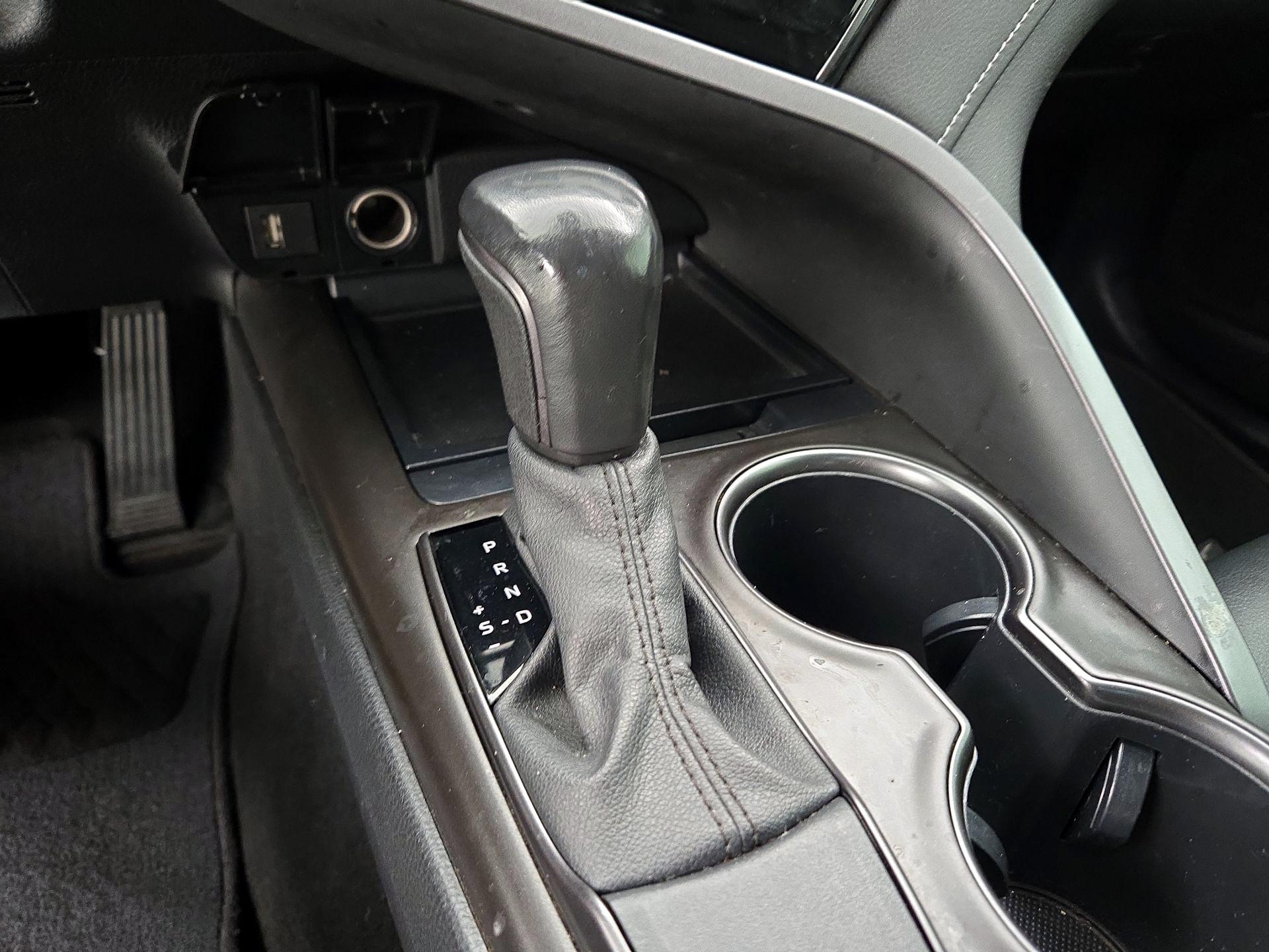 Thumbnail: 2021 Toyota Camry - 17