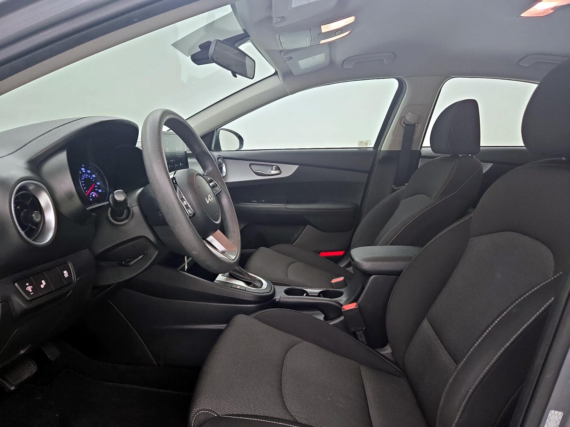 Thumbnail: 2023 Kia Forte - 11