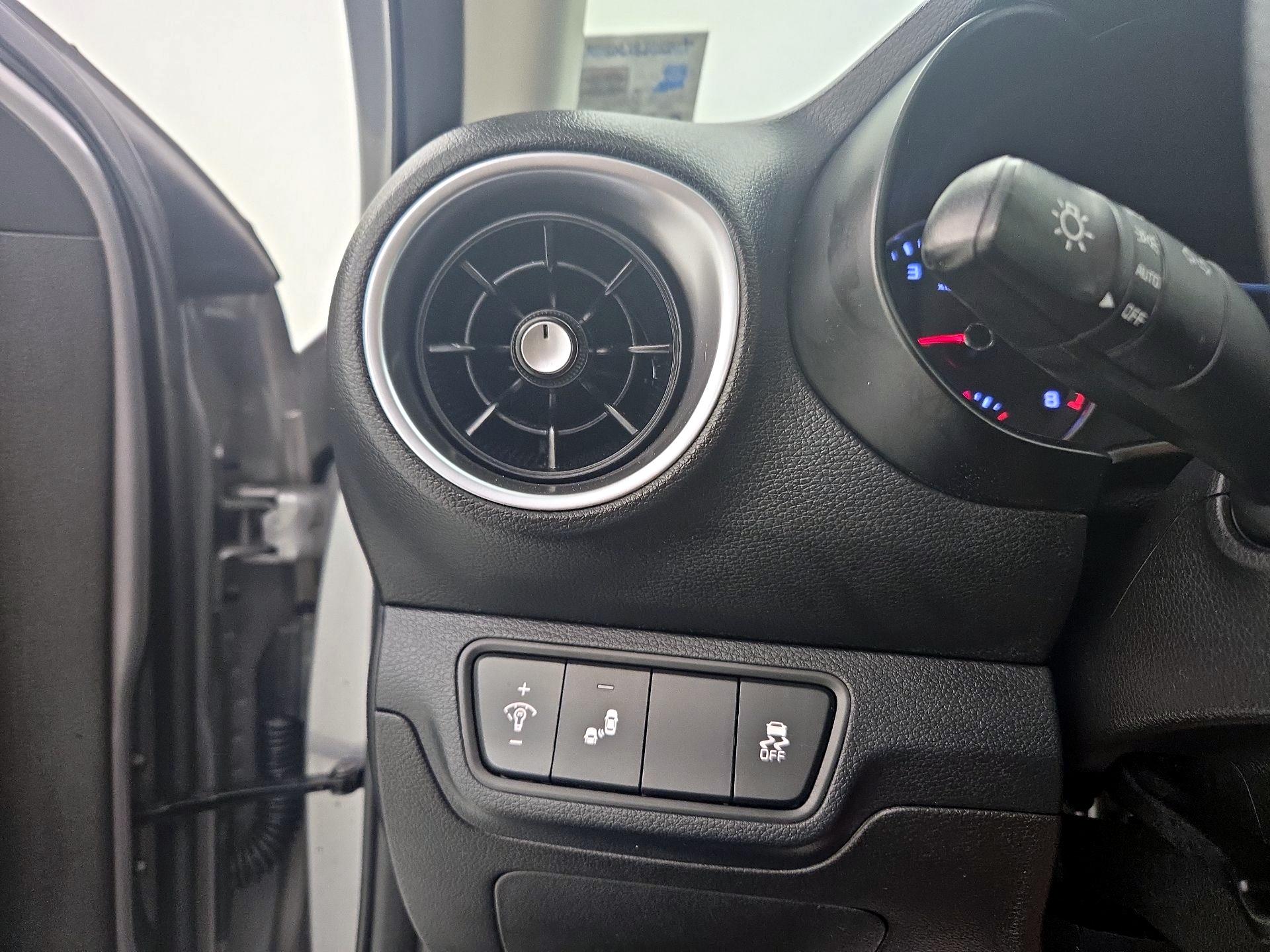 Thumbnail: 2023 Kia Forte - 13