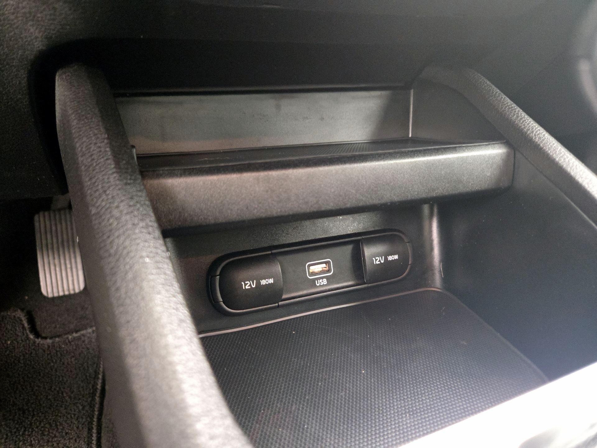 Thumbnail: 2023 Kia Forte - 18