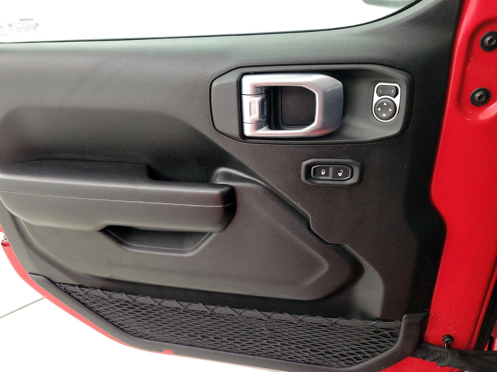 Thumbnail: 2021 Jeep Gladiator - 12