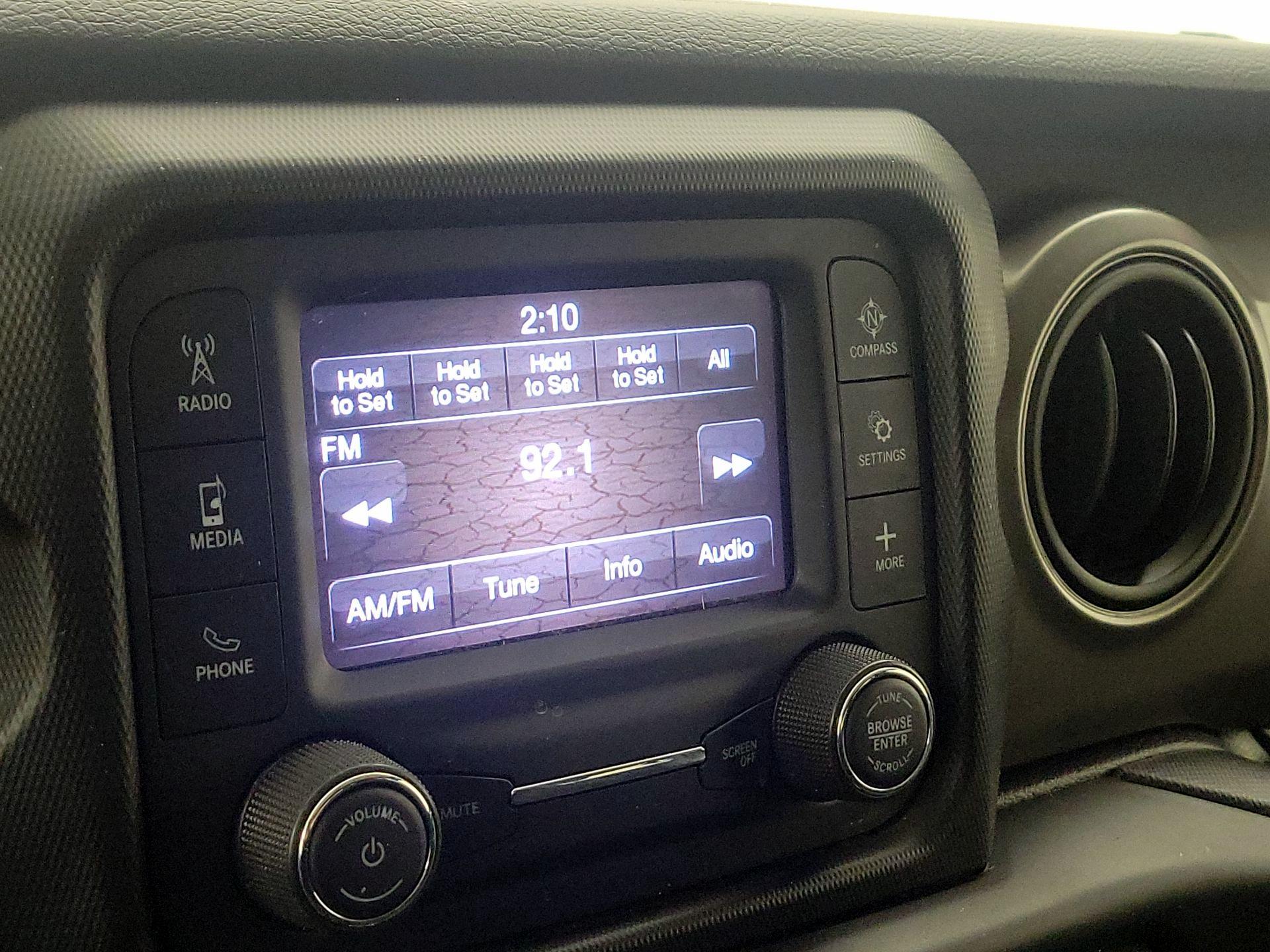 Thumbnail: 2021 Jeep Gladiator - 15