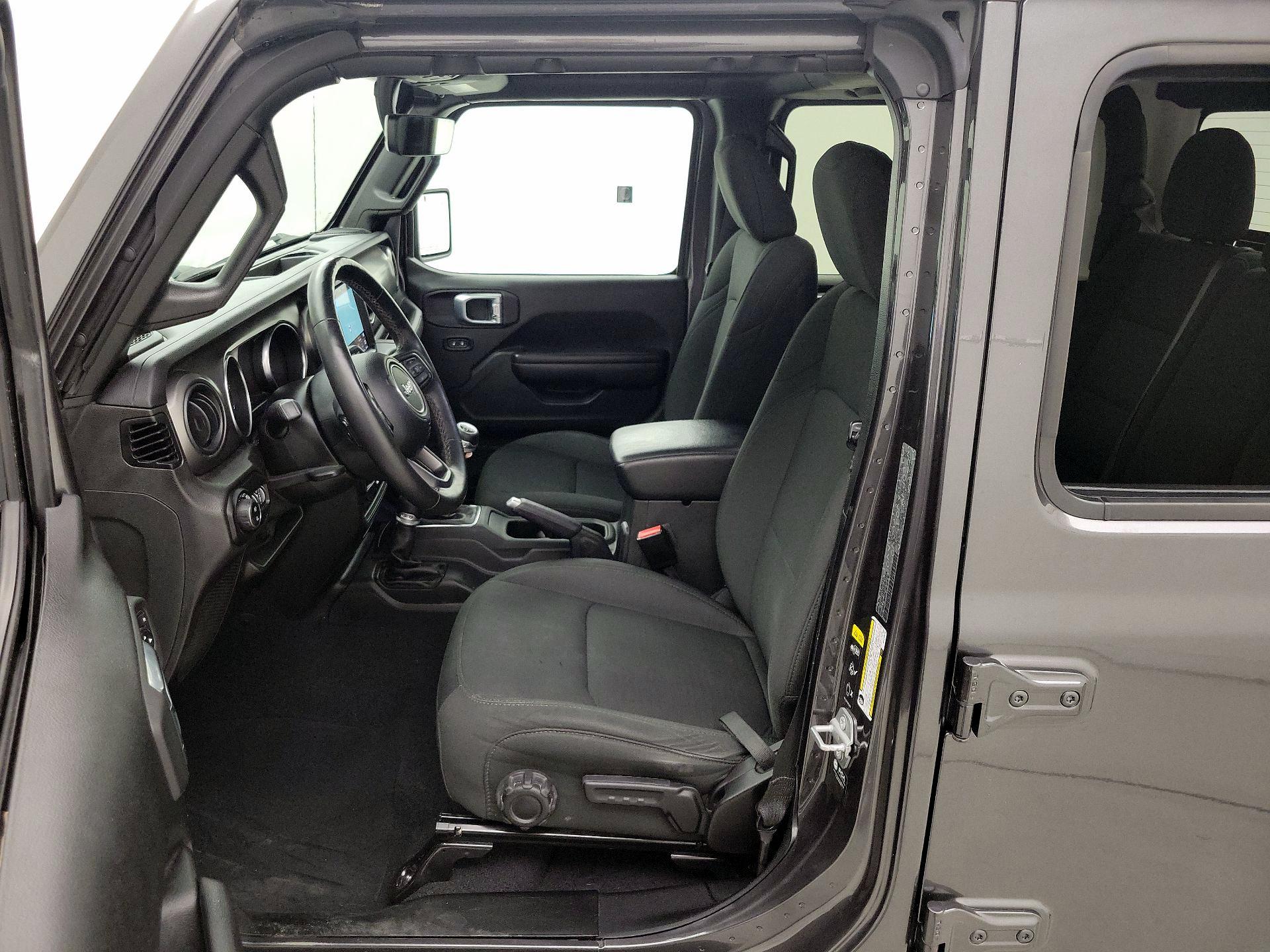 Thumbnail: 2021 Jeep Gladiator - 11