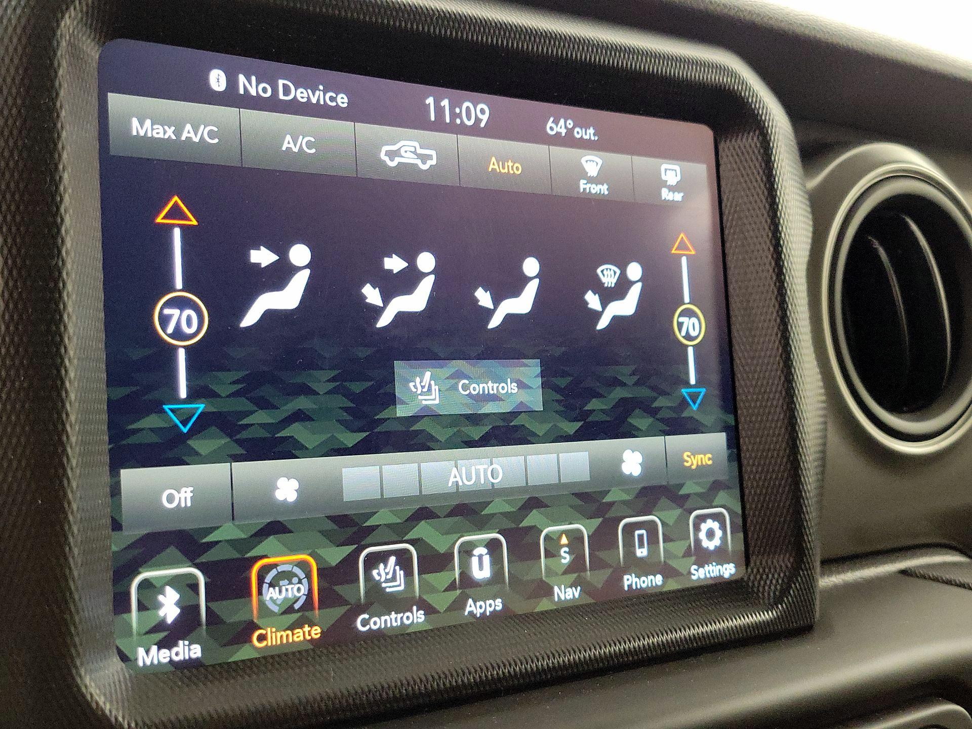 Thumbnail: 2021 Jeep Gladiator - 16