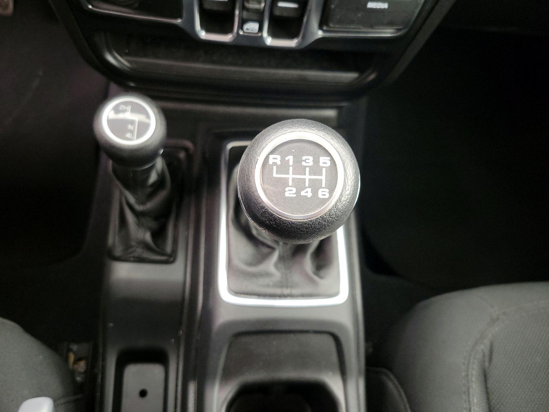 Thumbnail: 2021 Jeep Gladiator - 18