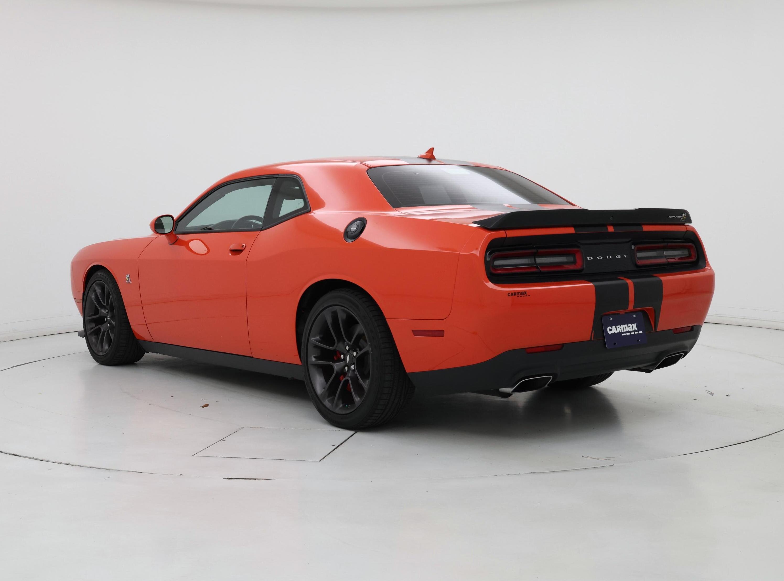 Thumbnail: 2022 Dodge Challenger - 2