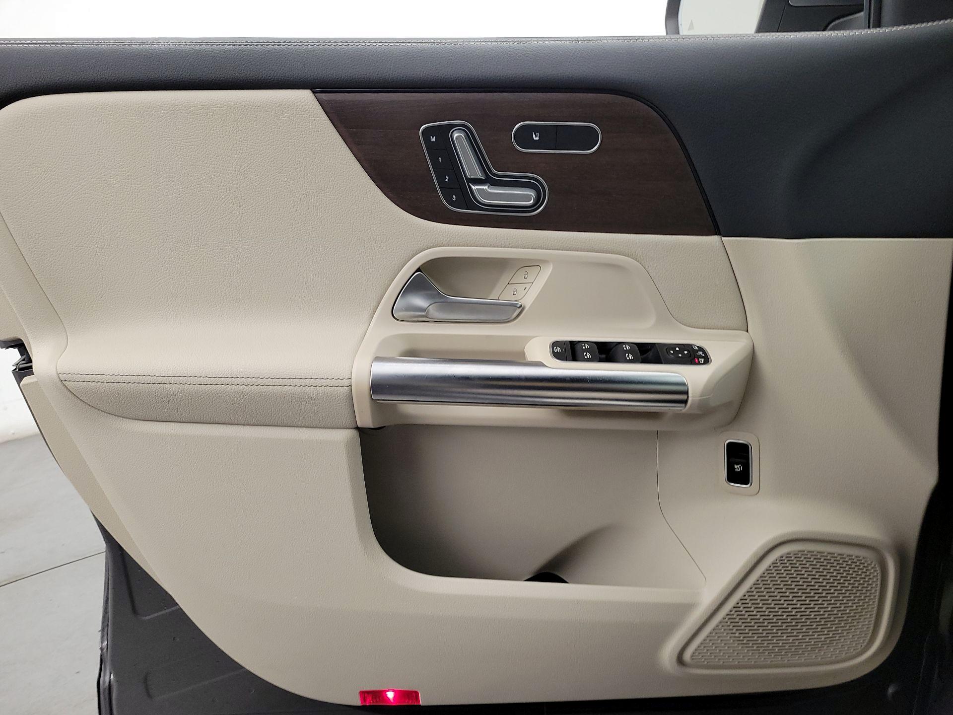 Thumbnail: 2021 Mercedes-Benz GLA - 12