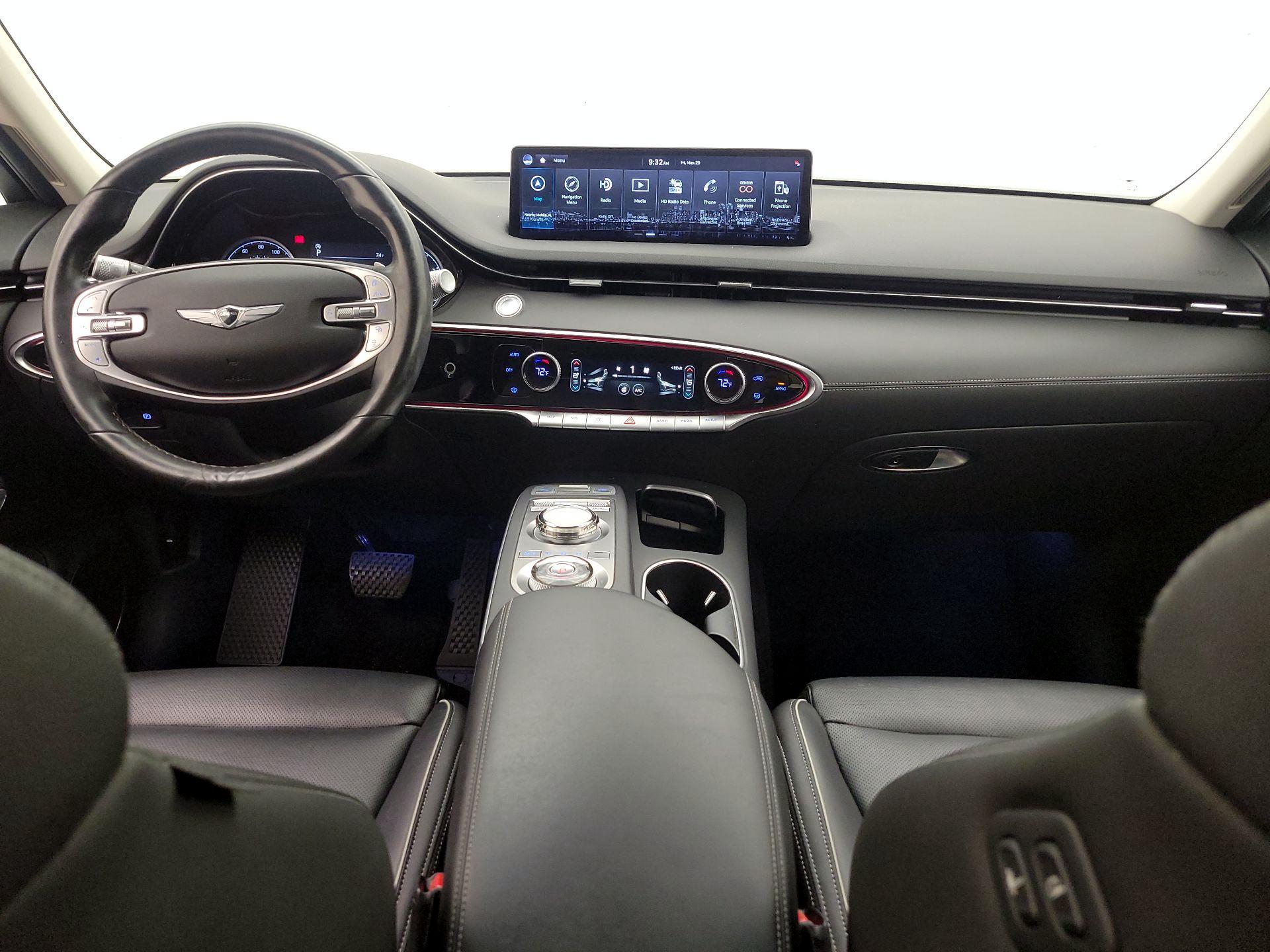 Thumbnail: 2022 Genesis GV70 - 9