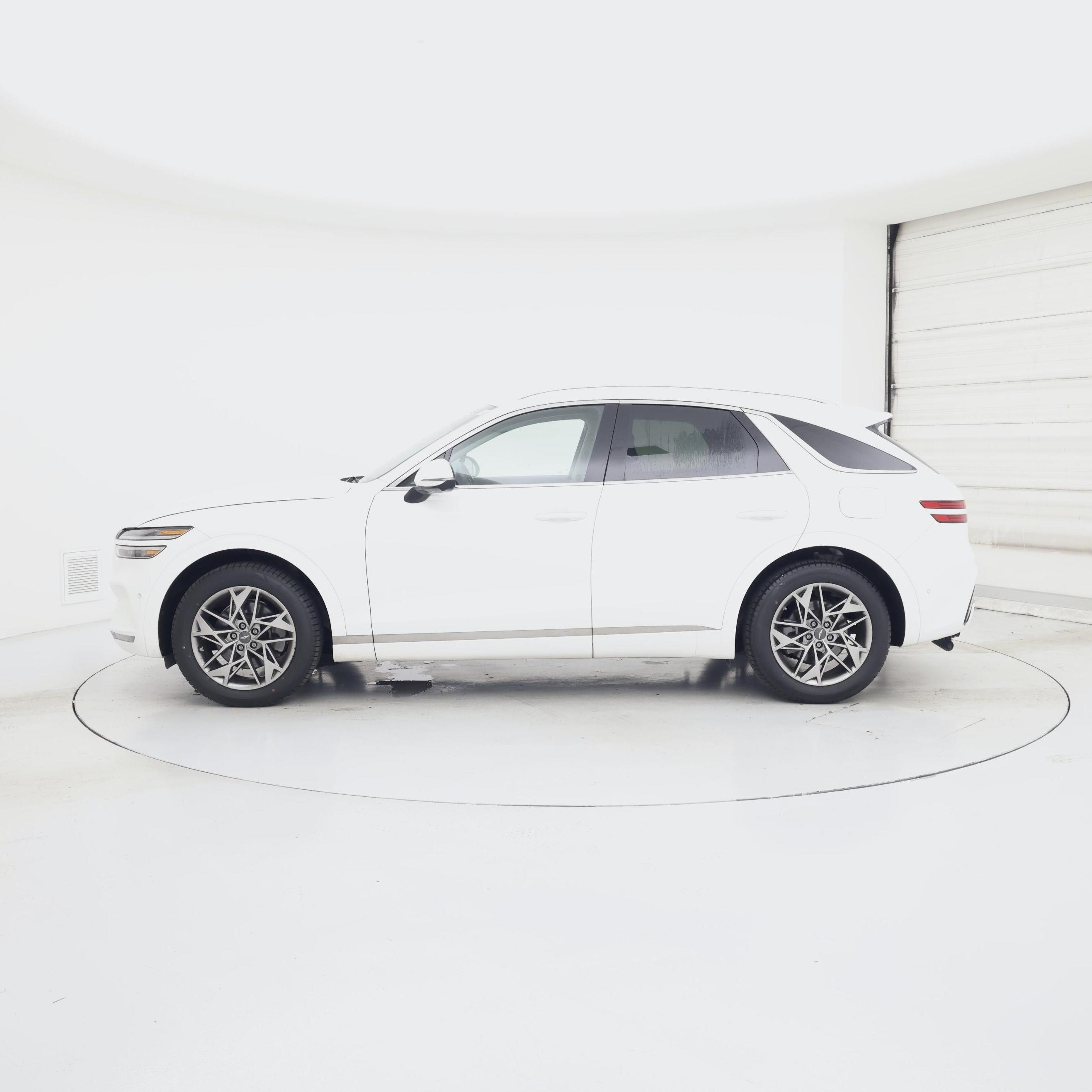 Thumbnail: 2022 Genesis GV70 - 3