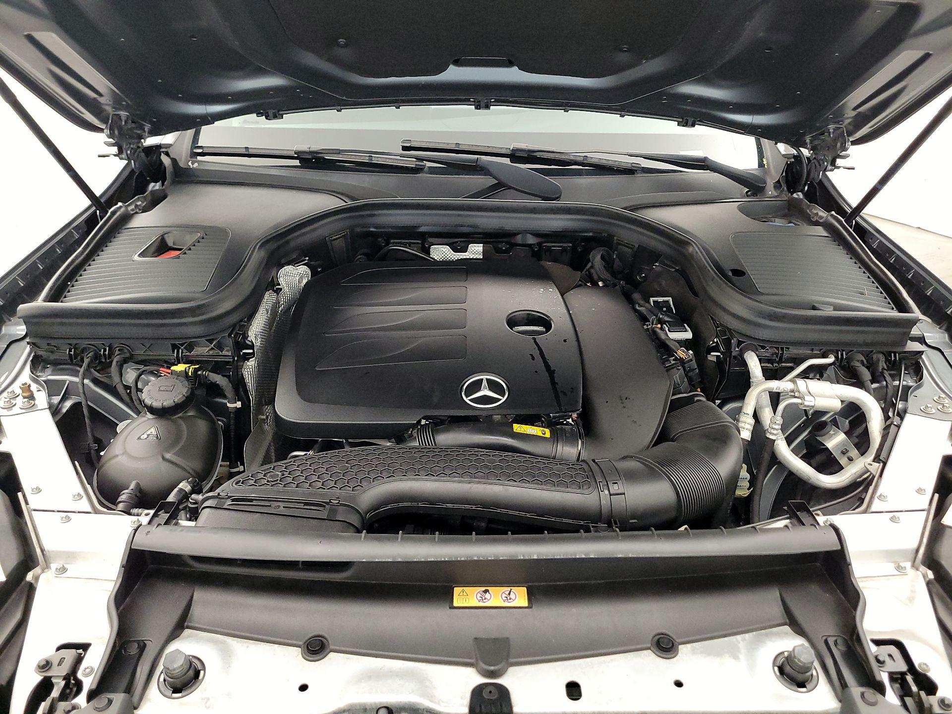 Thumbnail: 2022 Mercedes-Benz GLC - 17