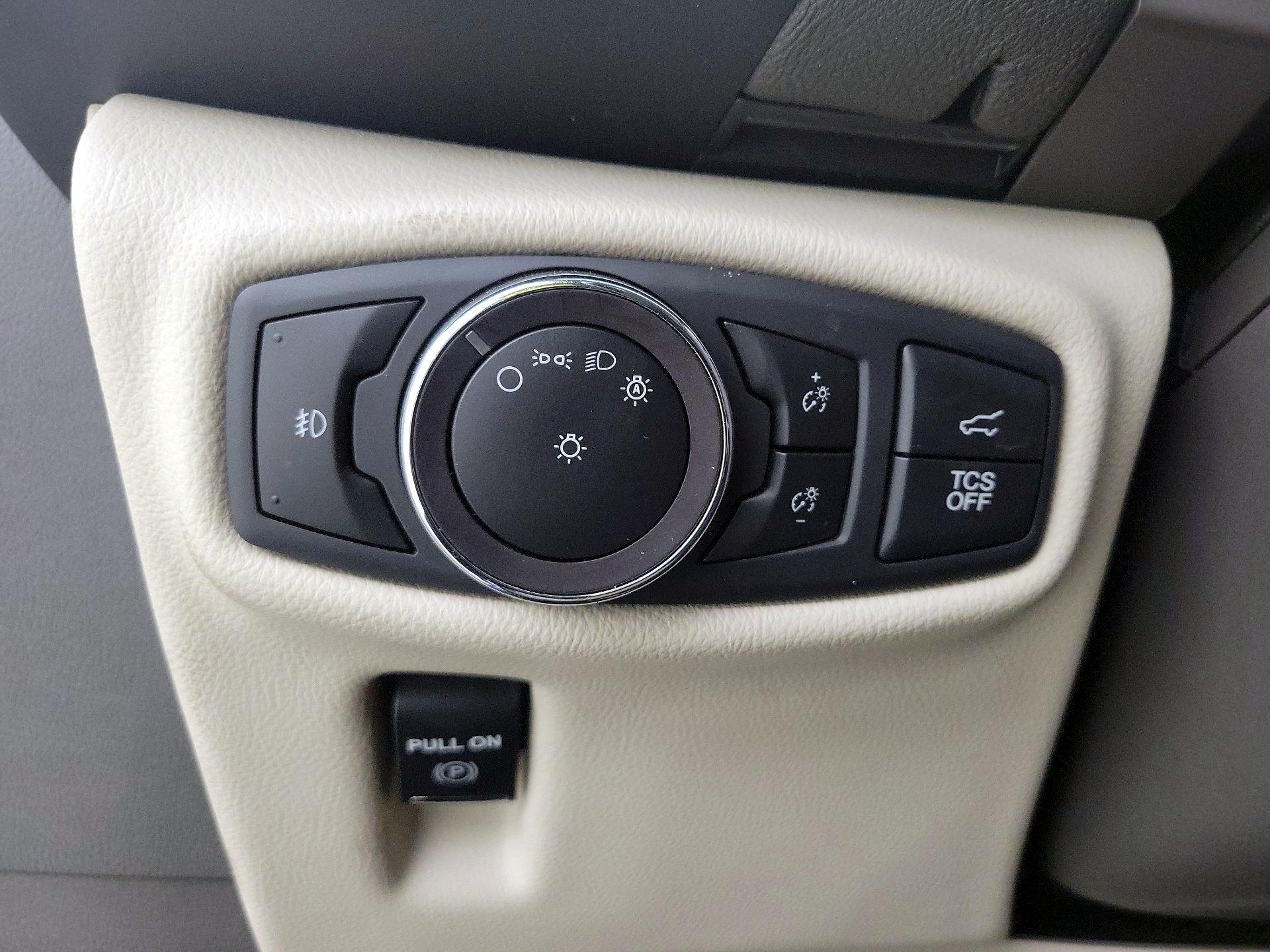 Thumbnail: 2020 Lincoln Nautilus - 13