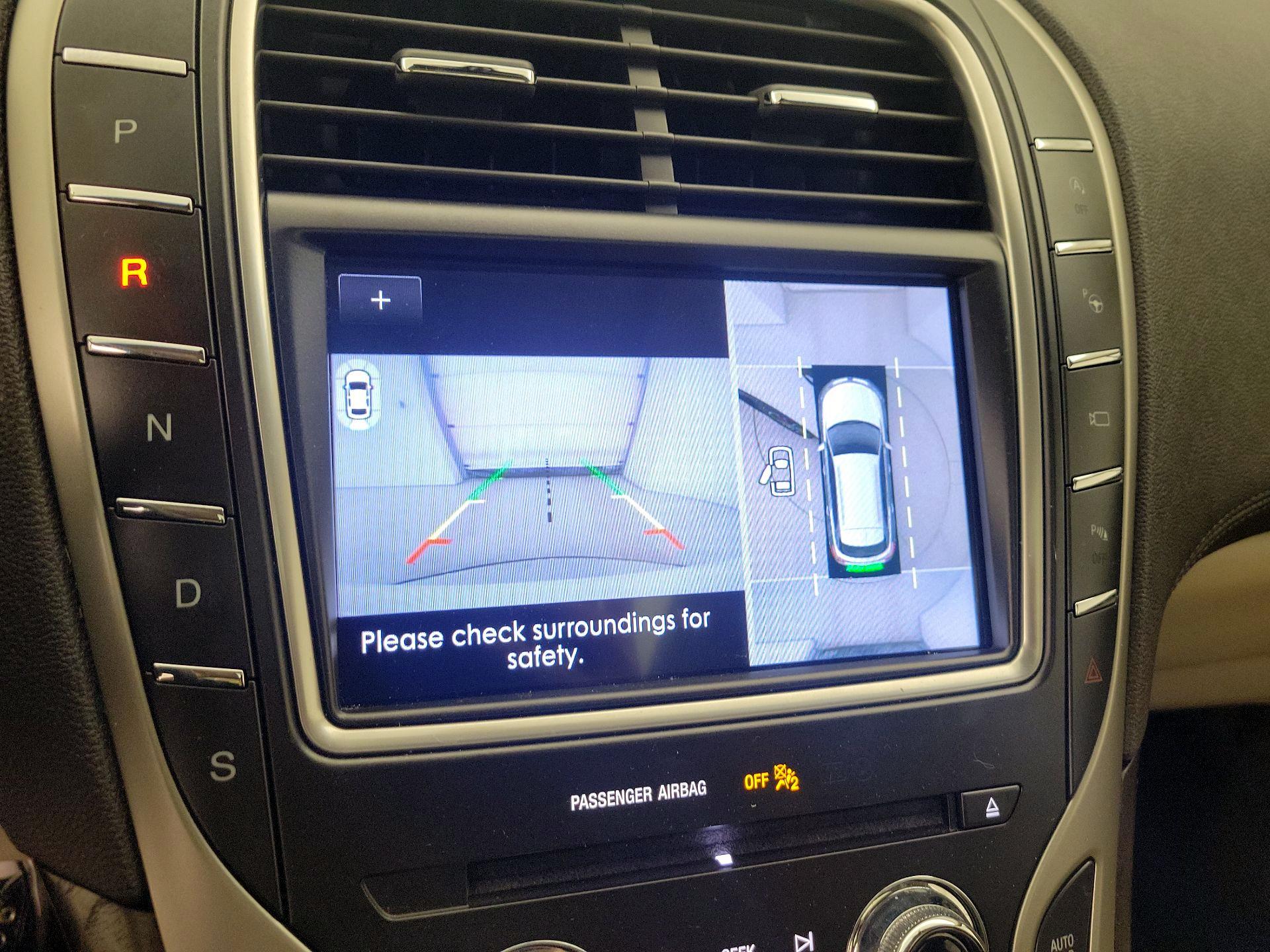 Thumbnail: 2020 Lincoln Nautilus - 15