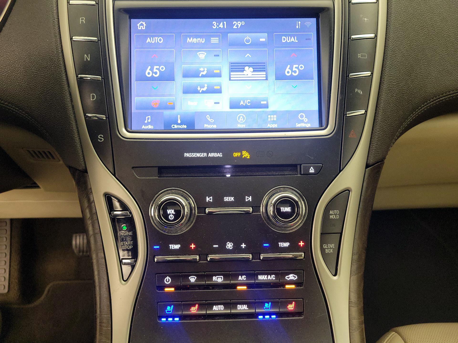 Thumbnail: 2020 Lincoln Nautilus - 17