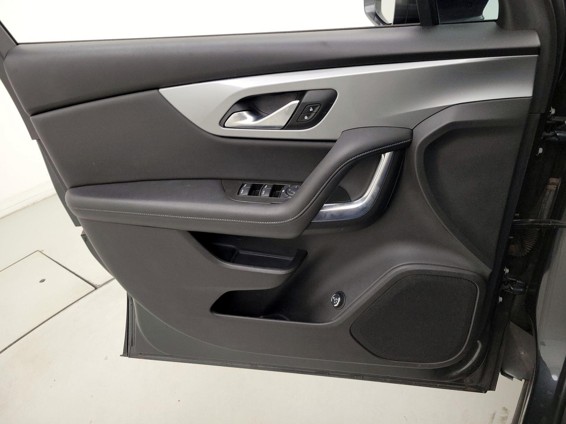 Thumbnail: 2020 Chevrolet Blazer - 12