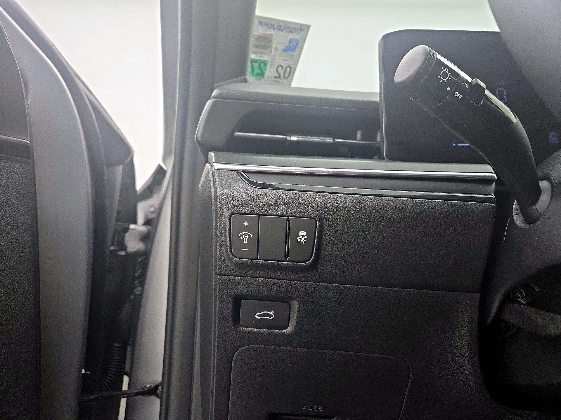 Thumbnail: 2025 Kia K5 - 13