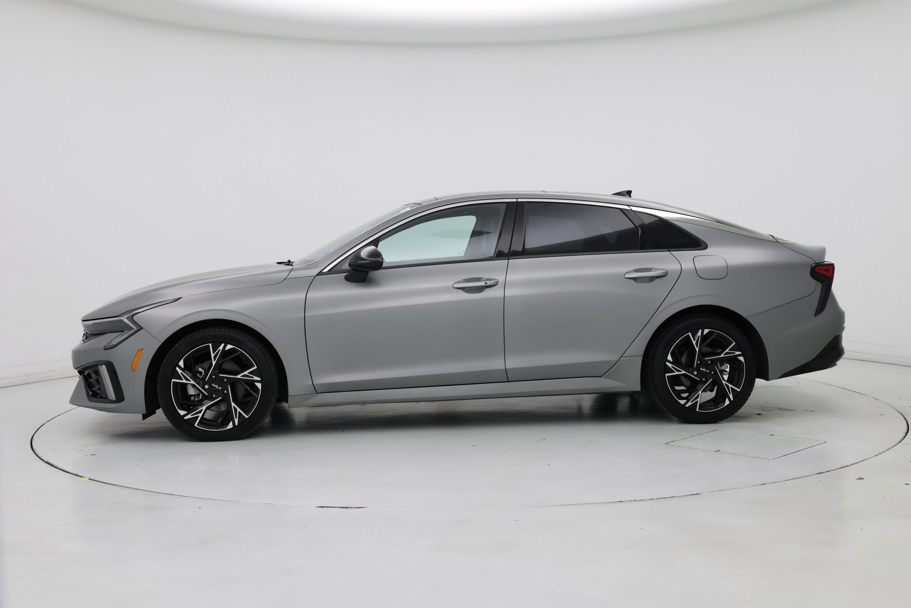 Thumbnail: 2025 Kia K5 - 3