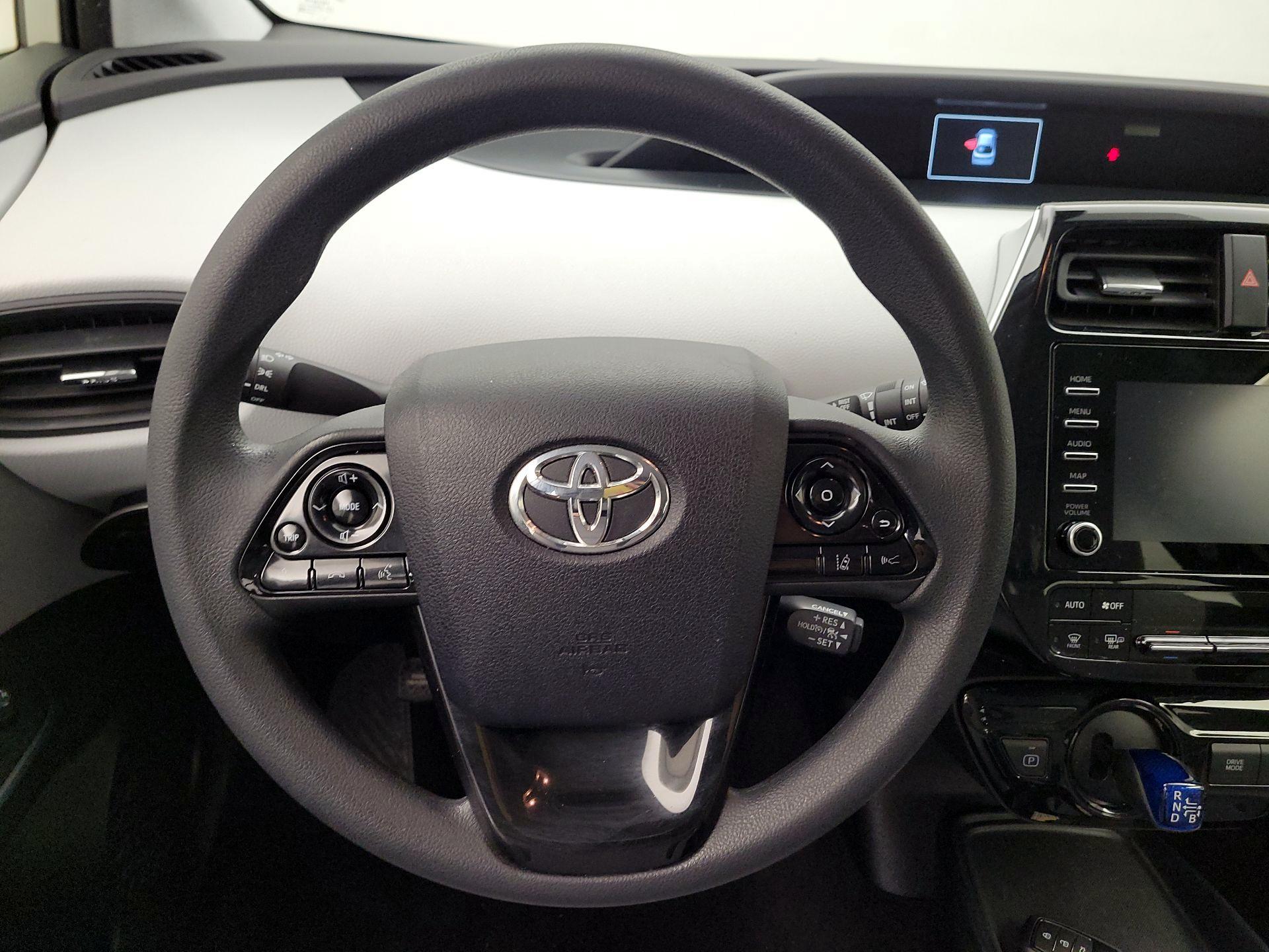 Thumbnail: 2020 Toyota Prius - 10