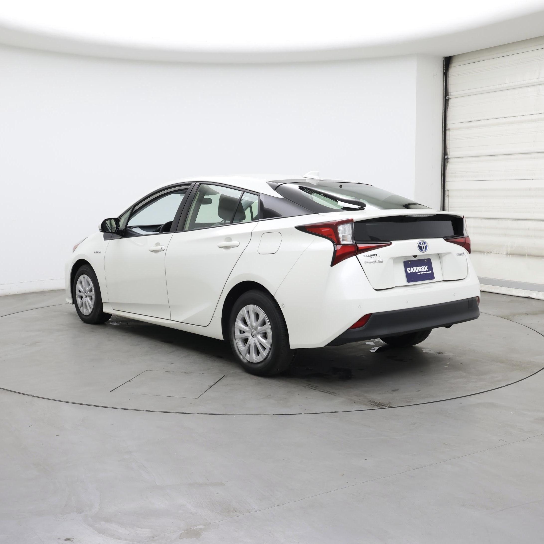 Thumbnail: 2020 Toyota Prius - 2