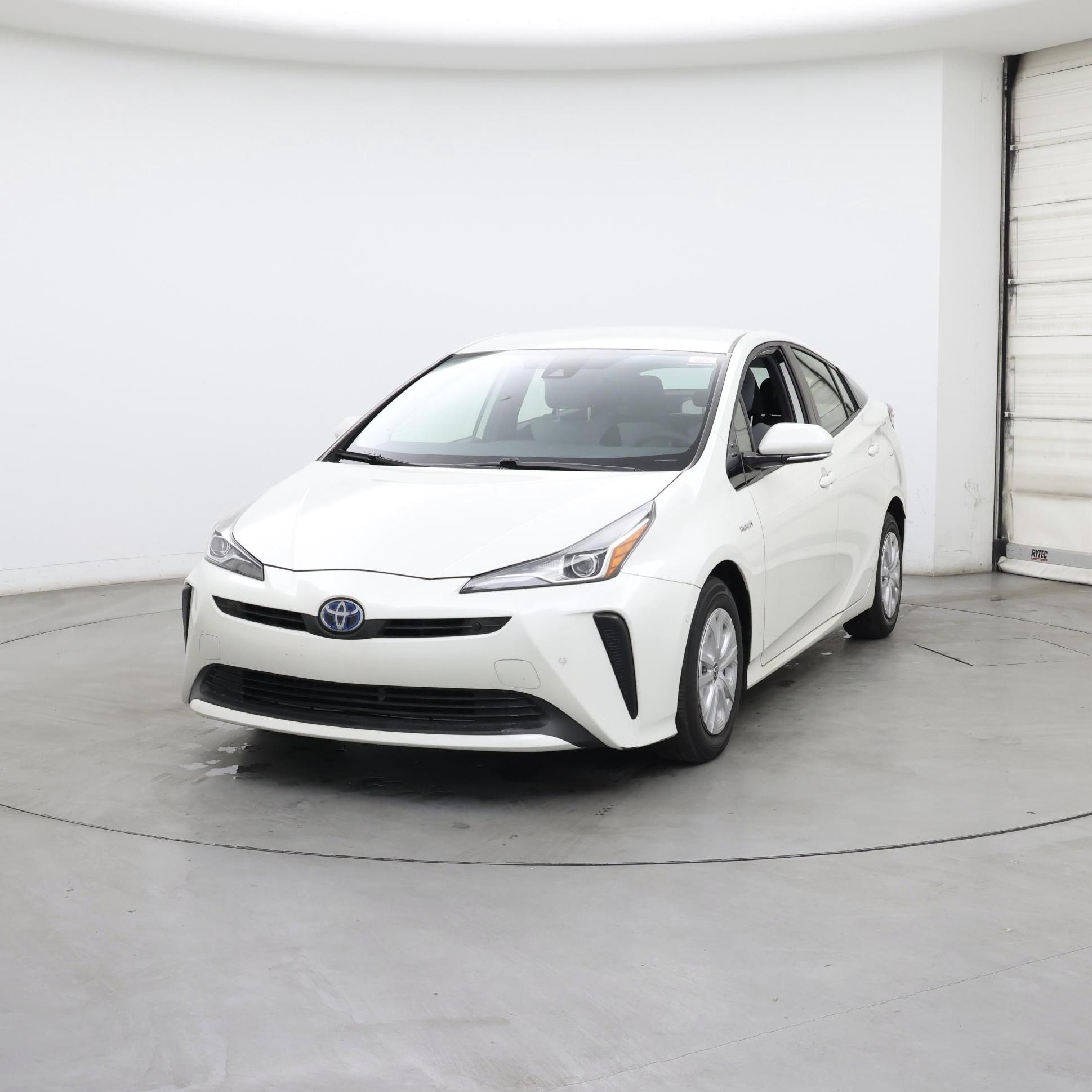 Thumbnail: 2020 Toyota Prius - 4