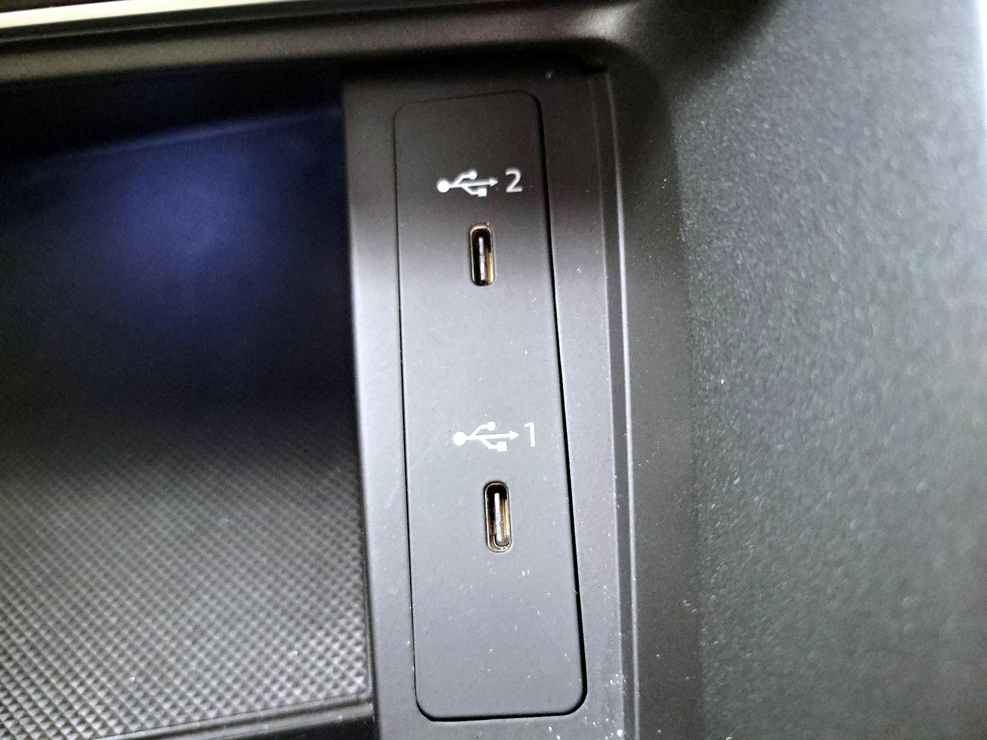 Thumbnail: 2023 Audi Q3 - 18