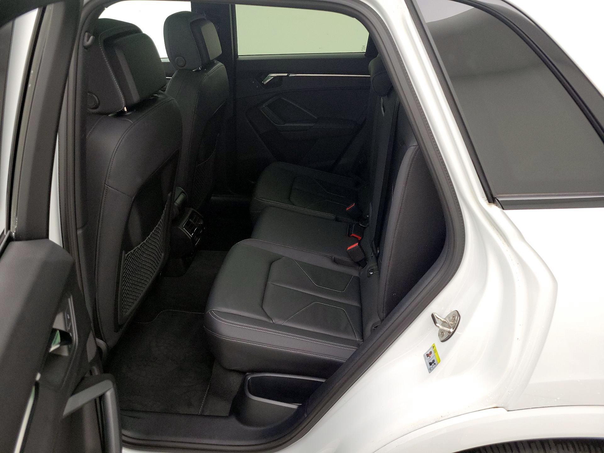 Thumbnail: 2023 Audi Q3 - 20