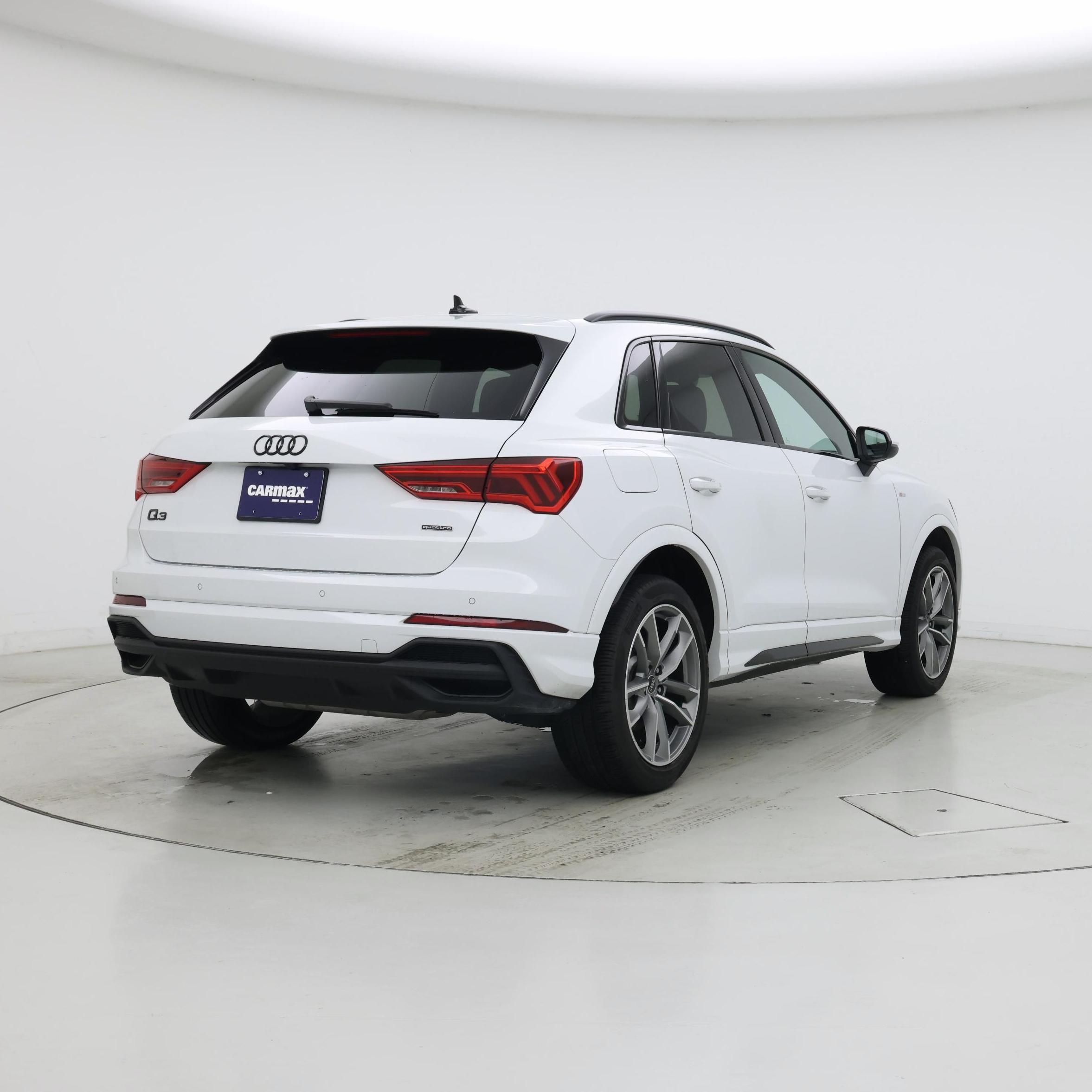 Thumbnail: 2023 Audi Q3 - 8