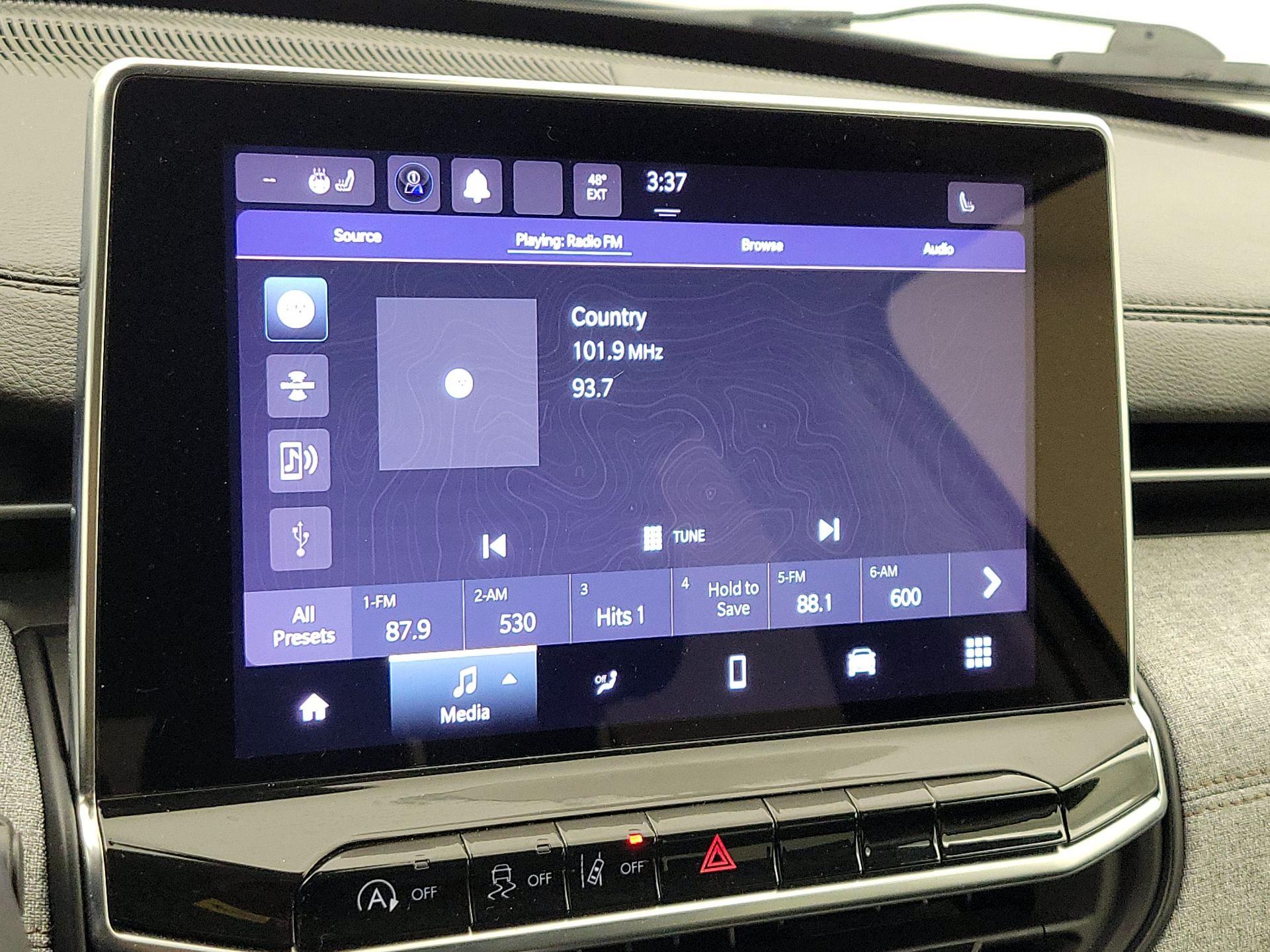 Thumbnail: 2022 Jeep Compass - 15