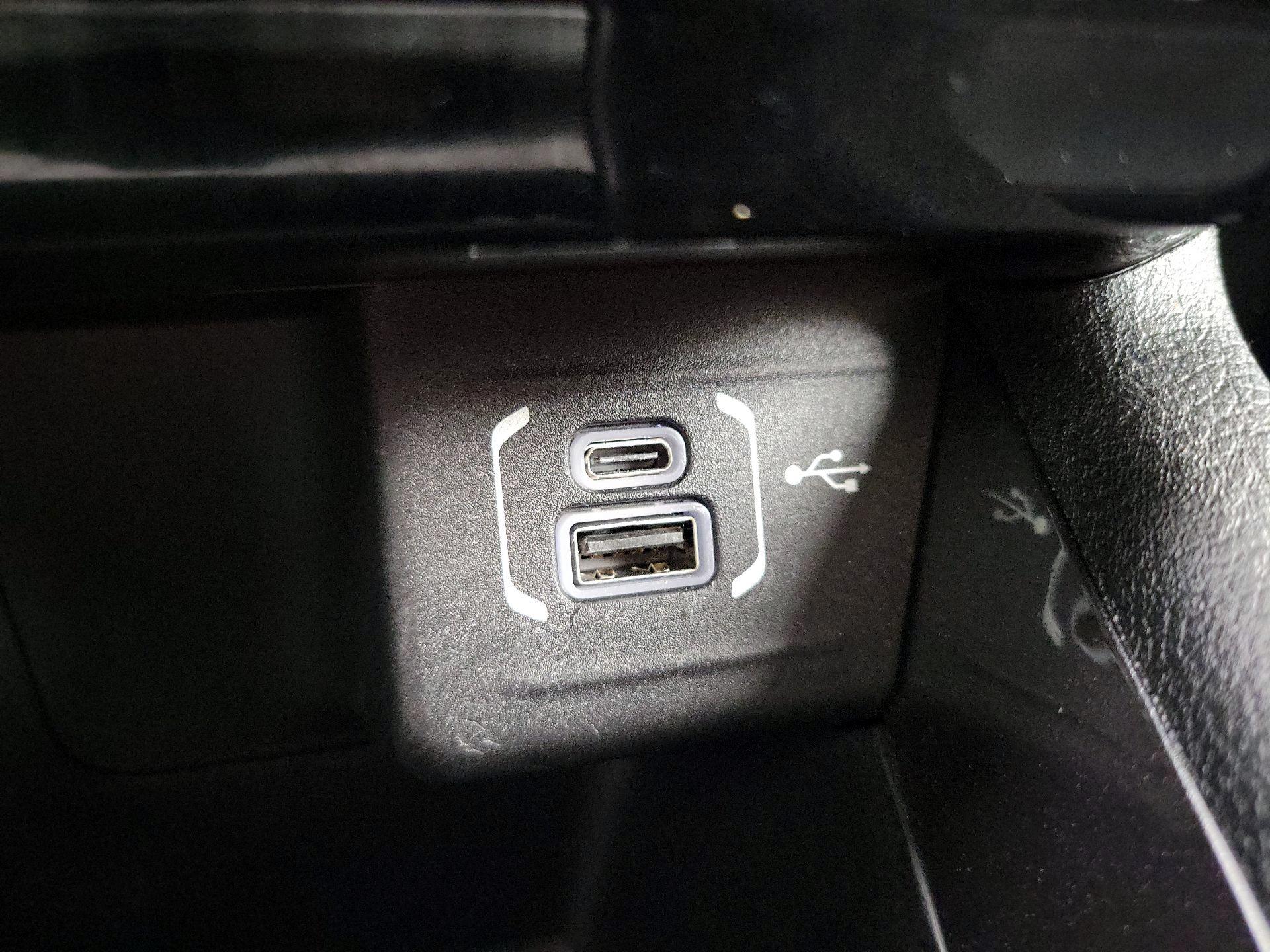 Thumbnail: 2022 Jeep Compass - 18