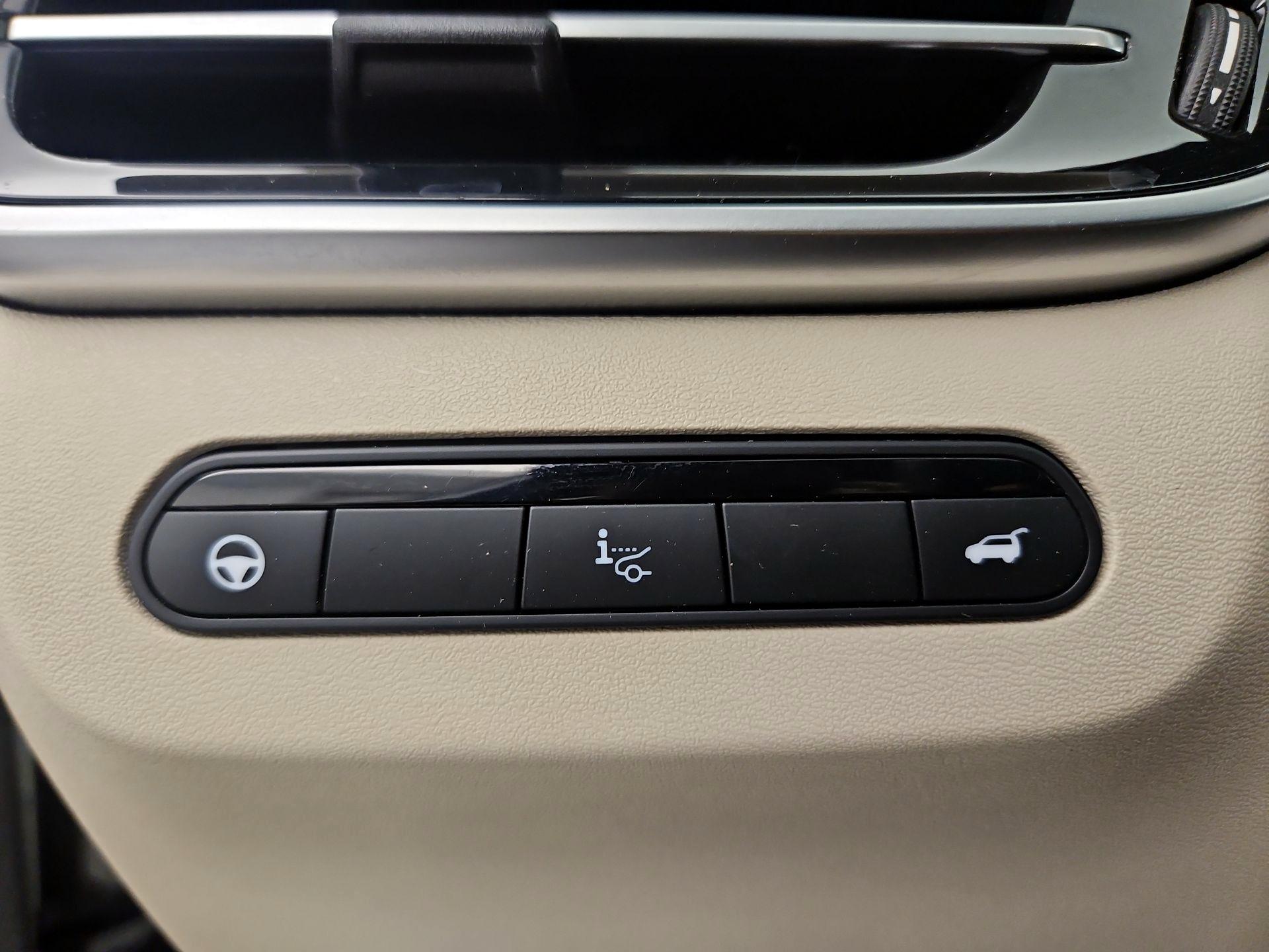 Thumbnail: 2023 INFINITI QX60 - 13