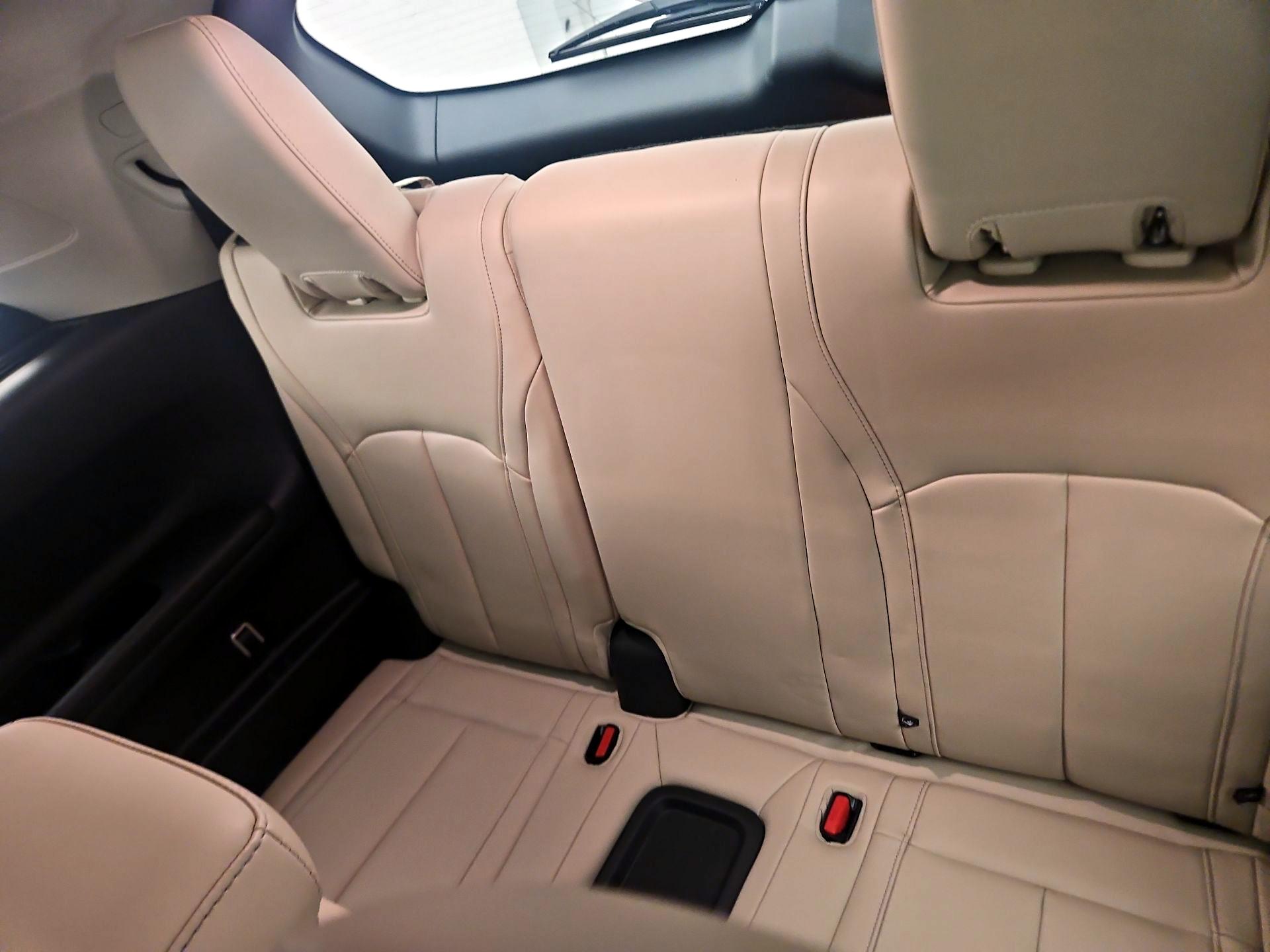 Thumbnail: 2023 INFINITI QX60 - 19