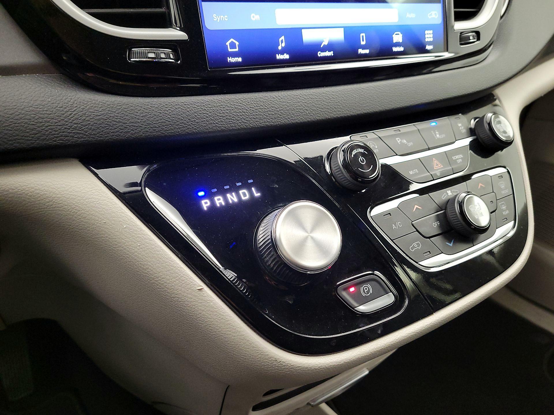 Thumbnail: 2024 Chrysler Pacifica - 17