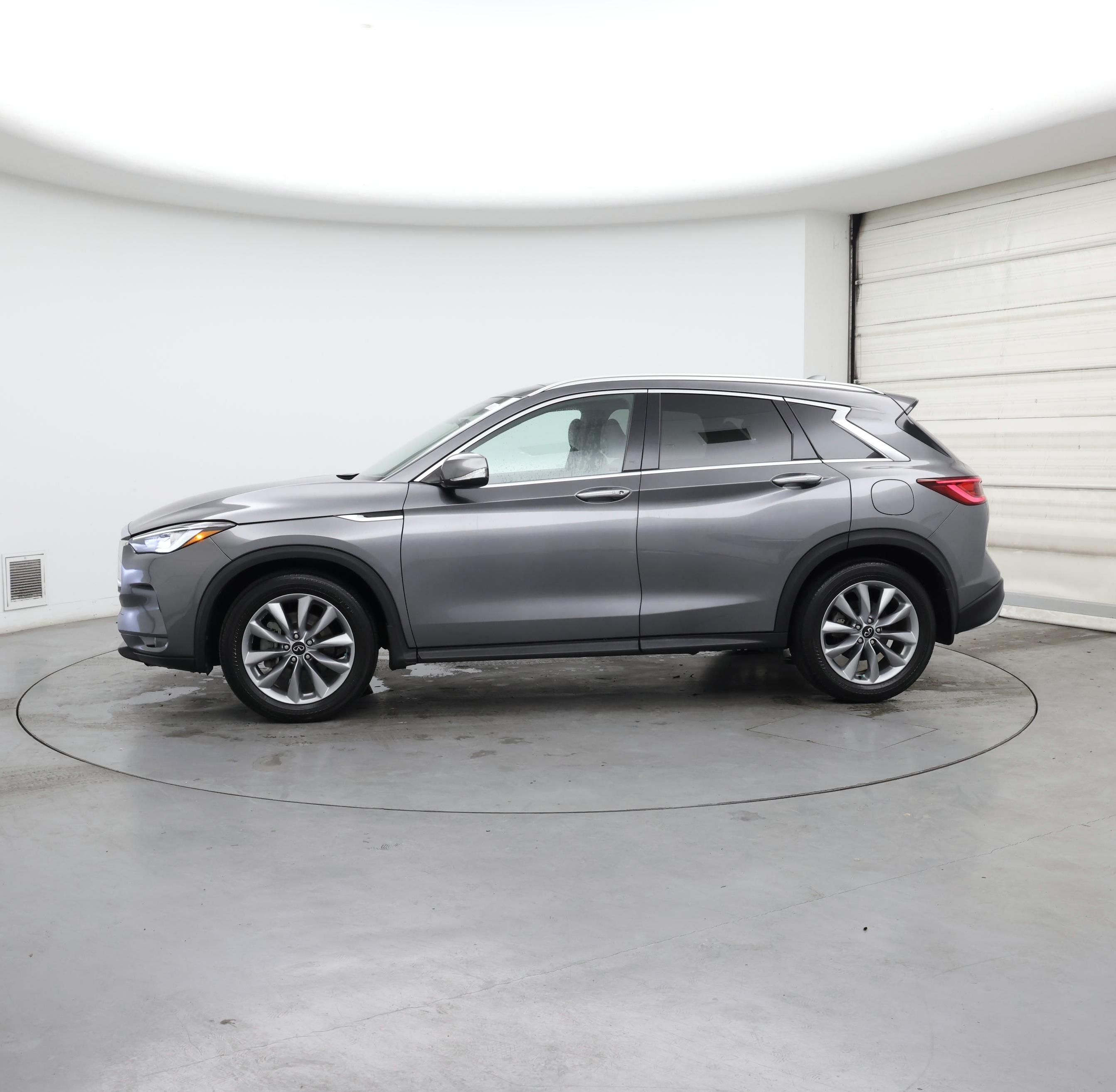 Thumbnail: 2022 INFINITI QX50 - 3