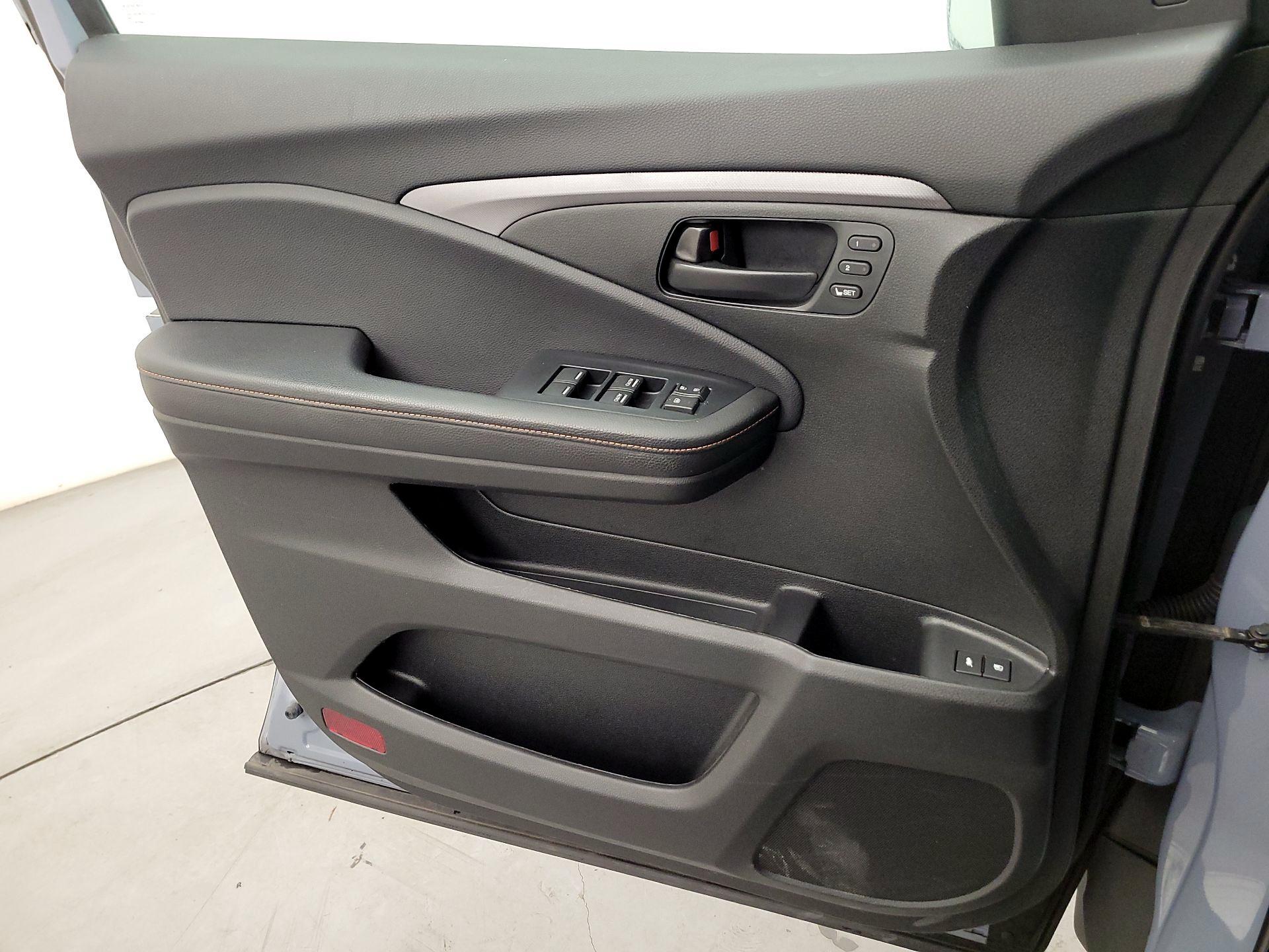 Thumbnail: 2022 Honda Pilot - 12