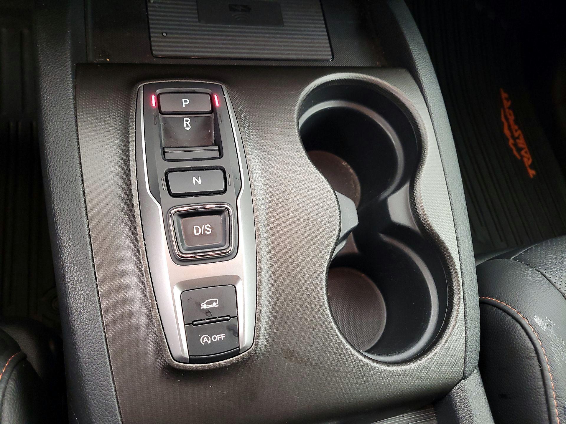 Thumbnail: 2022 Honda Pilot - 17