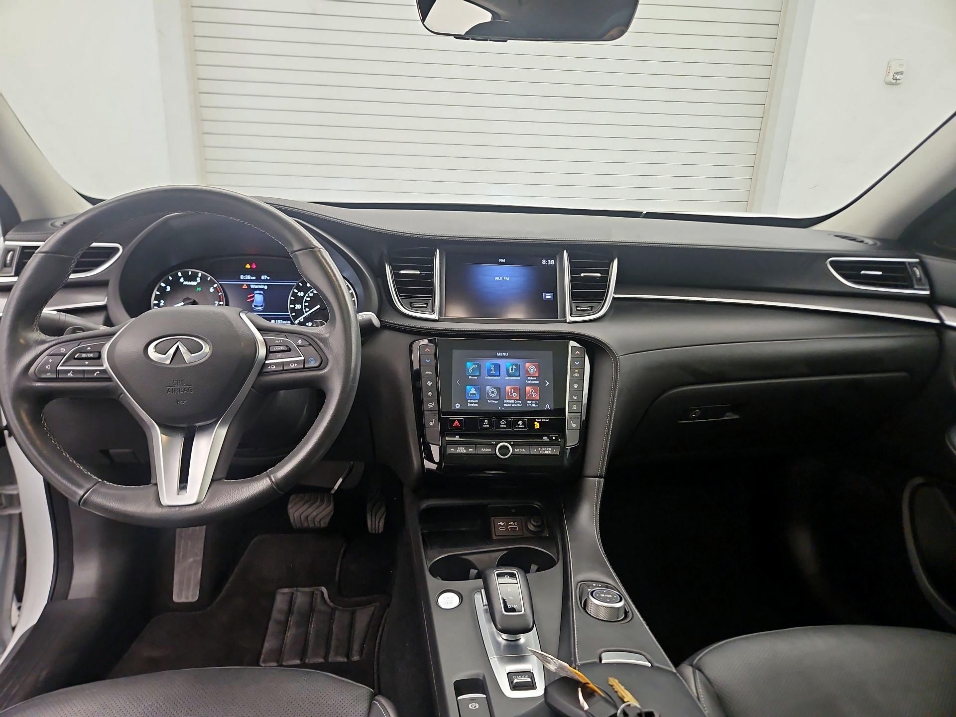 Thumbnail: 2023 INFINITI QX50 - 9